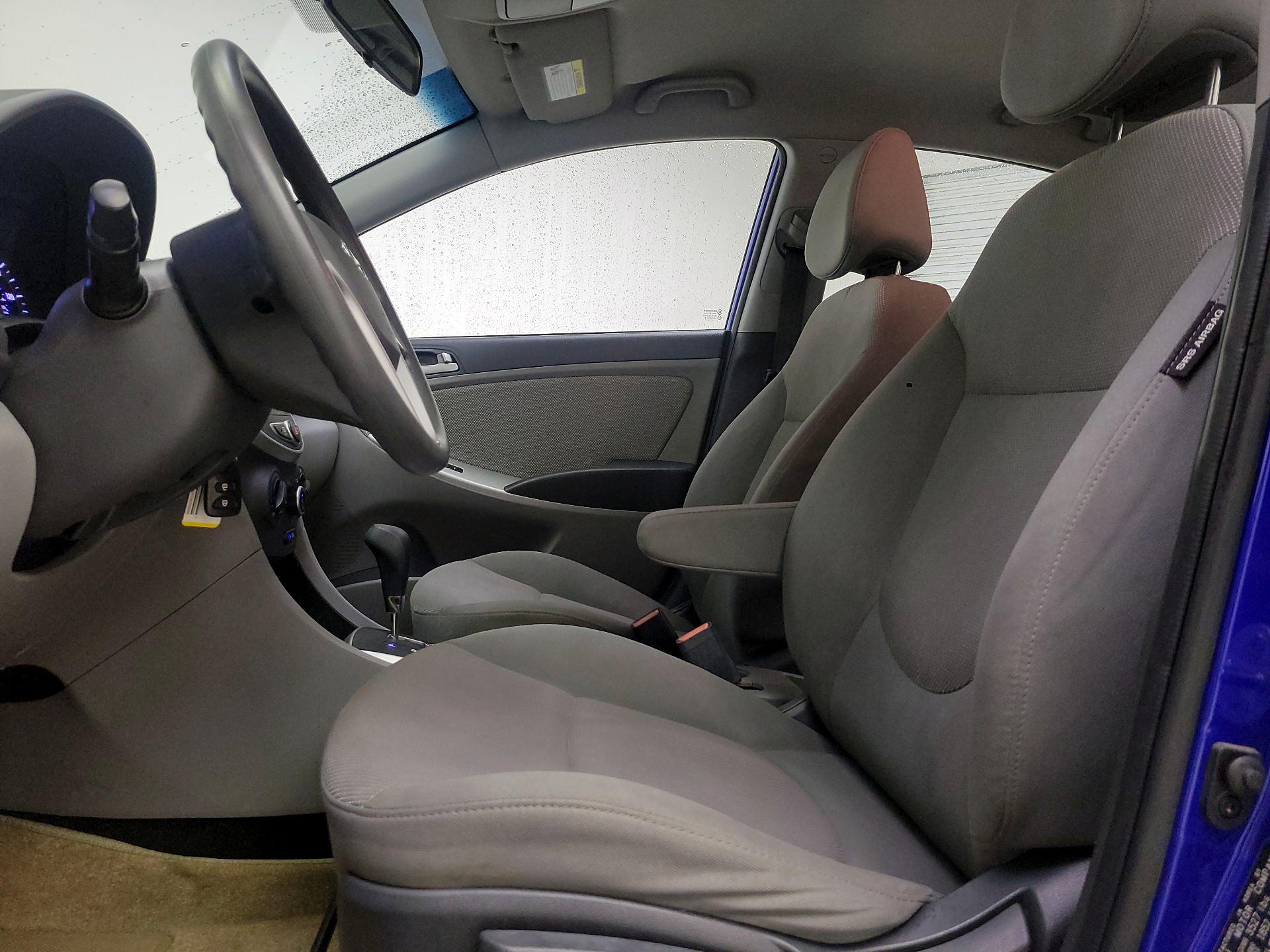 Thumbnail: 2013 Hyundai Accent - 11