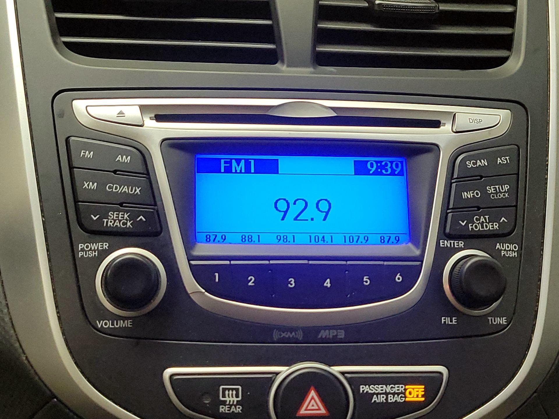 Thumbnail: 2013 Hyundai Accent - 14