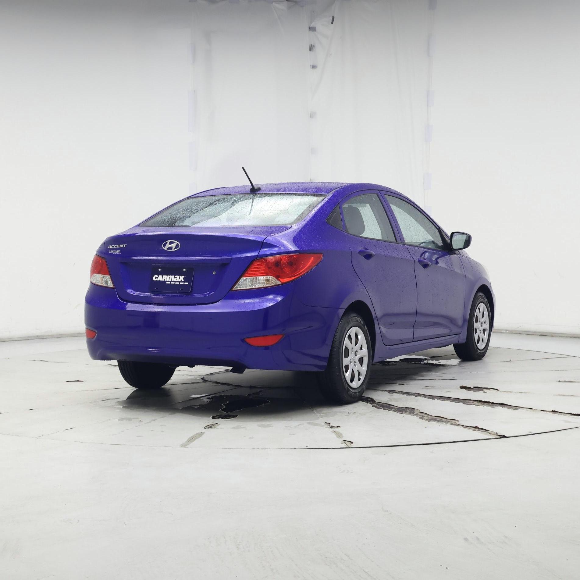 Thumbnail: 2013 Hyundai Accent - 8