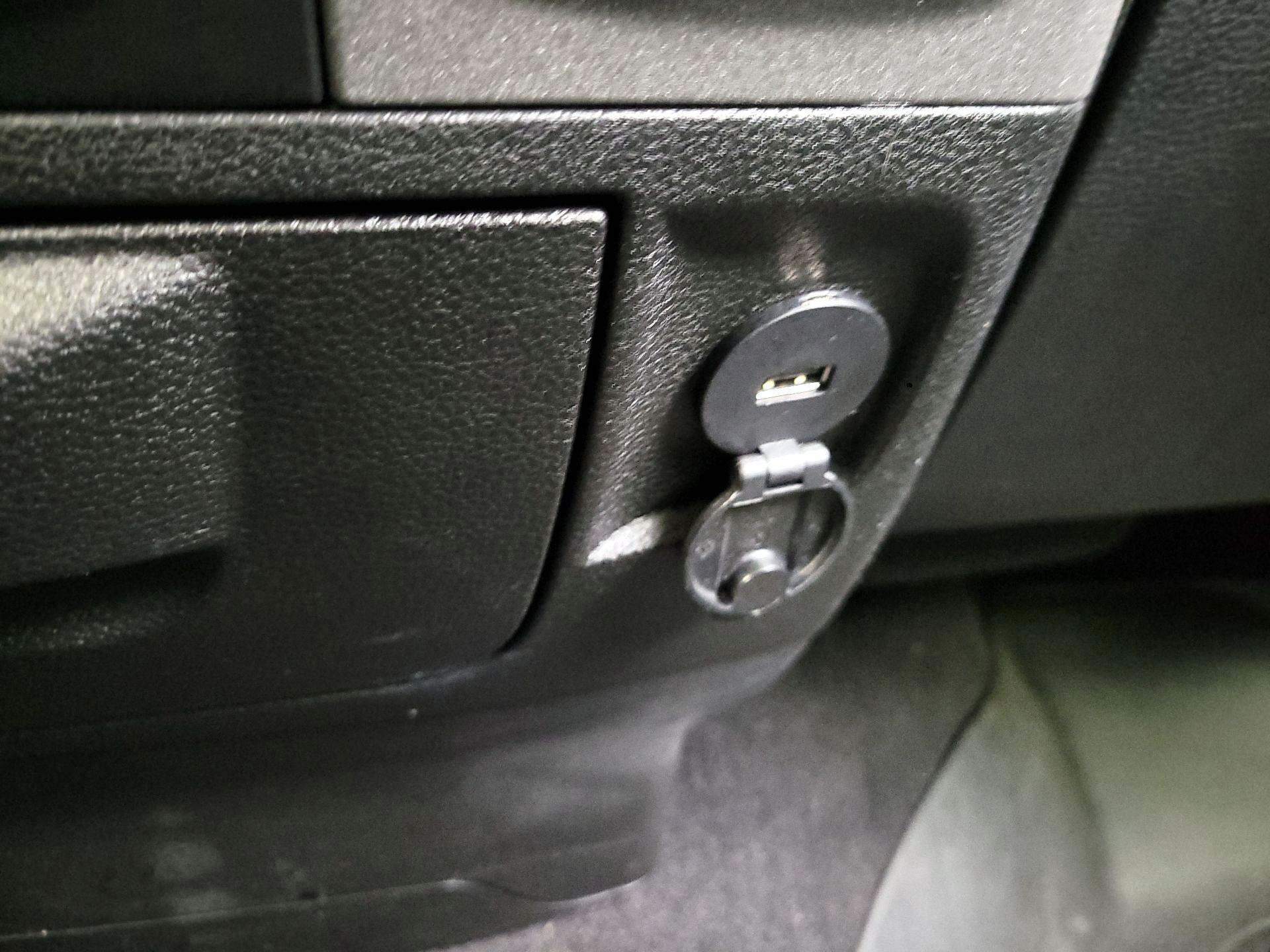 Thumbnail: 2019 RAM 1500 Classic - 18