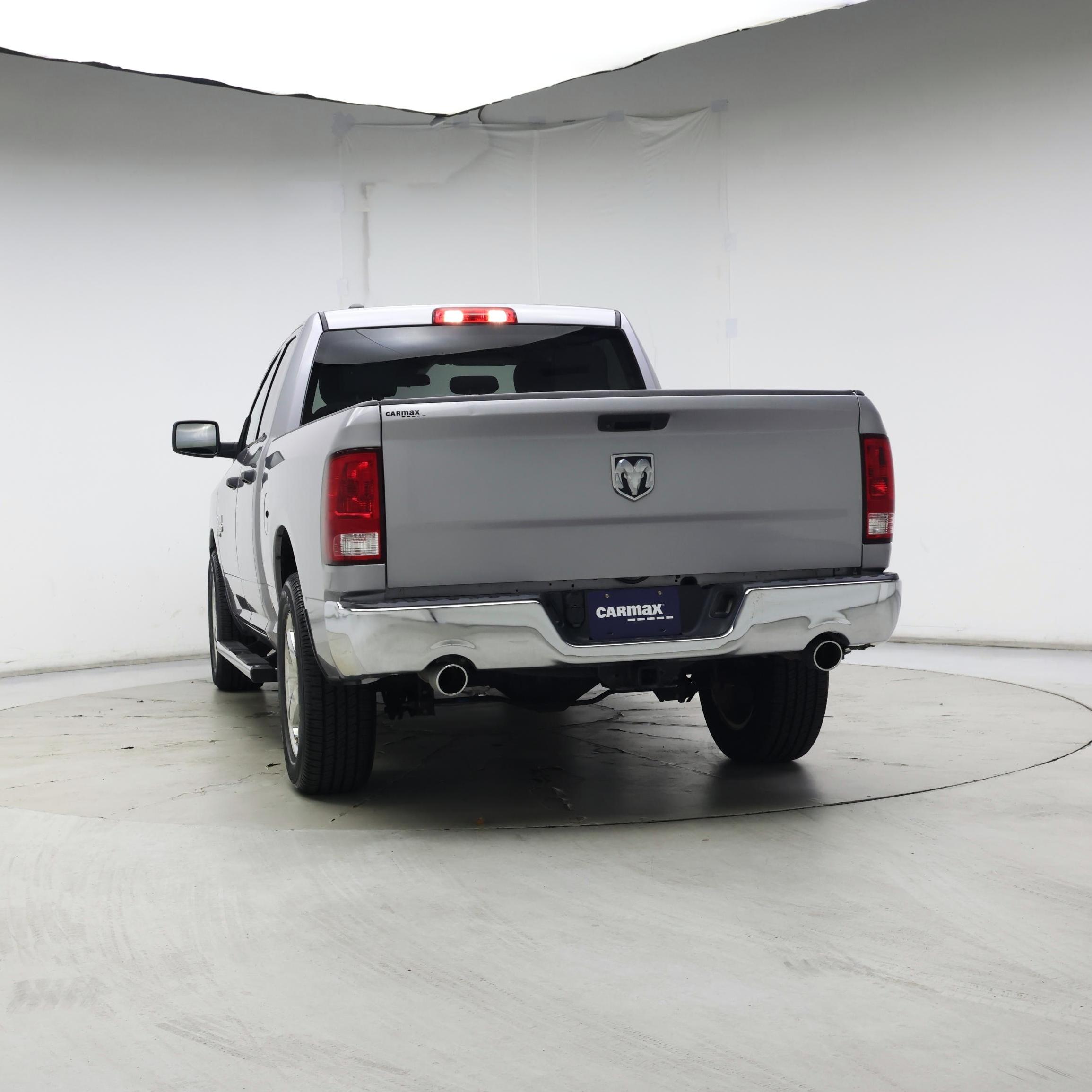 Thumbnail: 2019 RAM 1500 Classic - 6