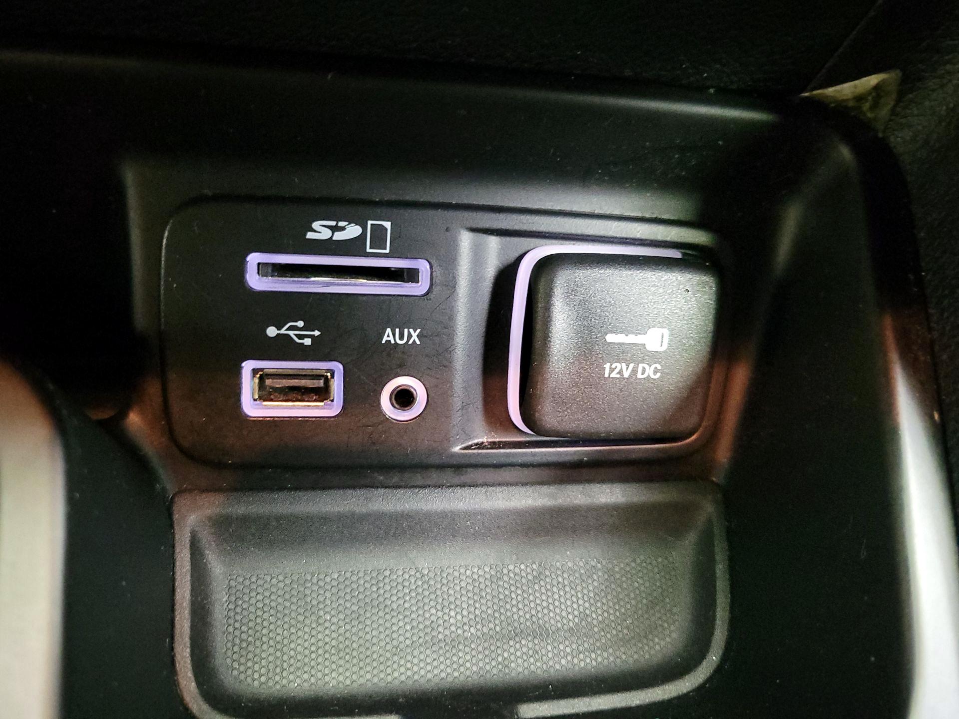 Thumbnail: 2016 Jeep Cherokee - 18