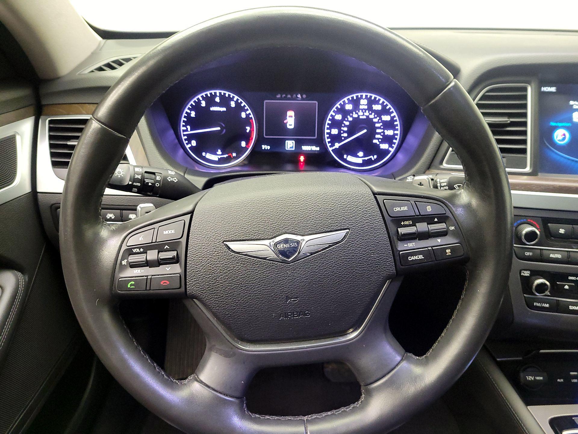 Thumbnail: 2017 Genesis G80 - 10