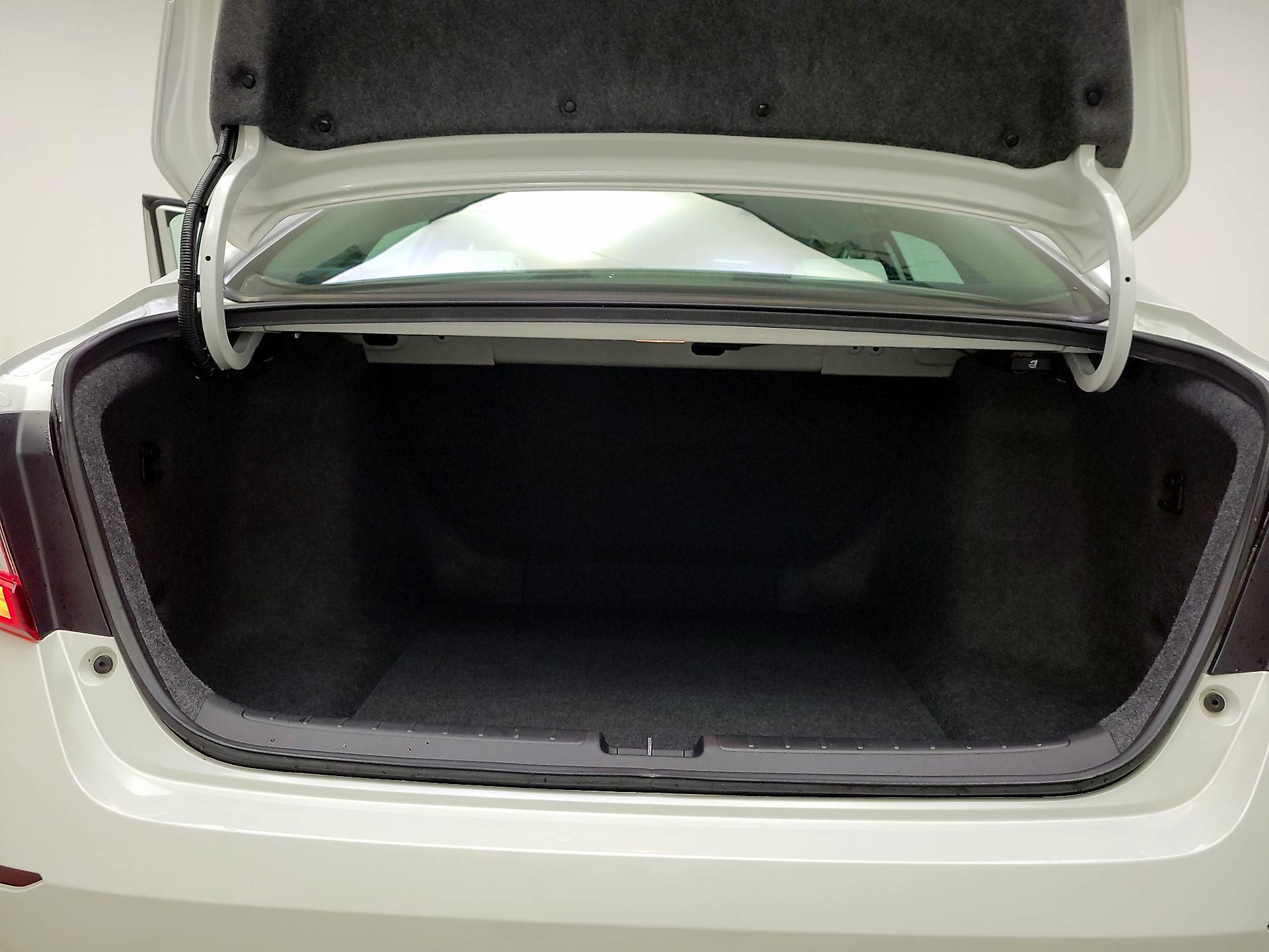 Thumbnail: 2018 Honda Accord - 20