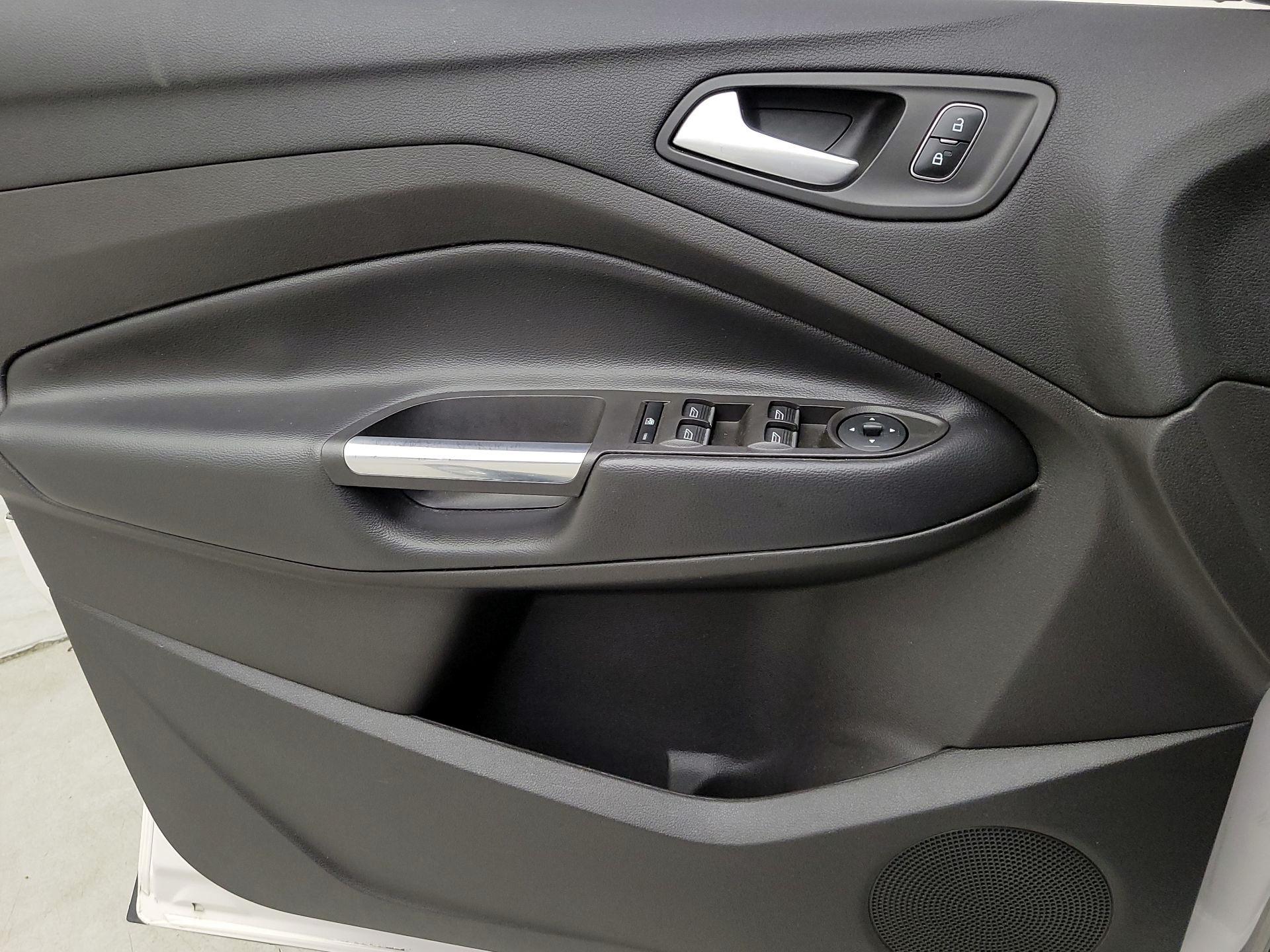 Thumbnail: 2019 Ford Escape - 12