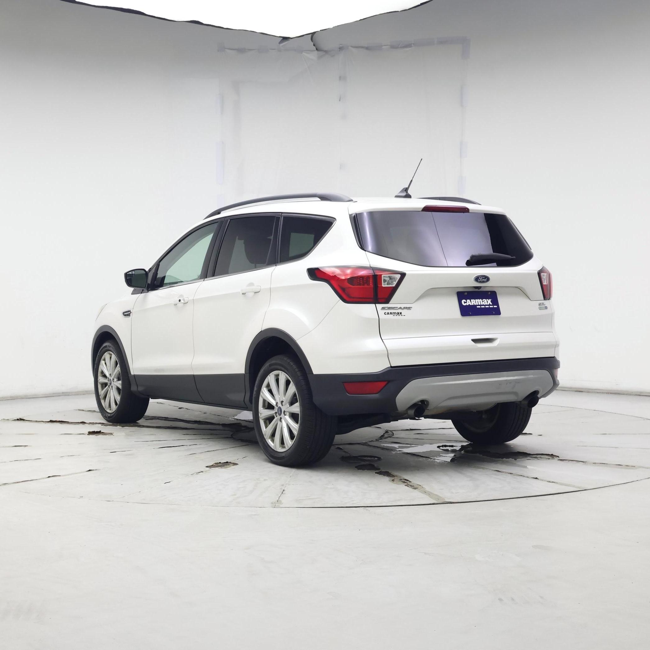 Thumbnail: 2019 Ford Escape - 2