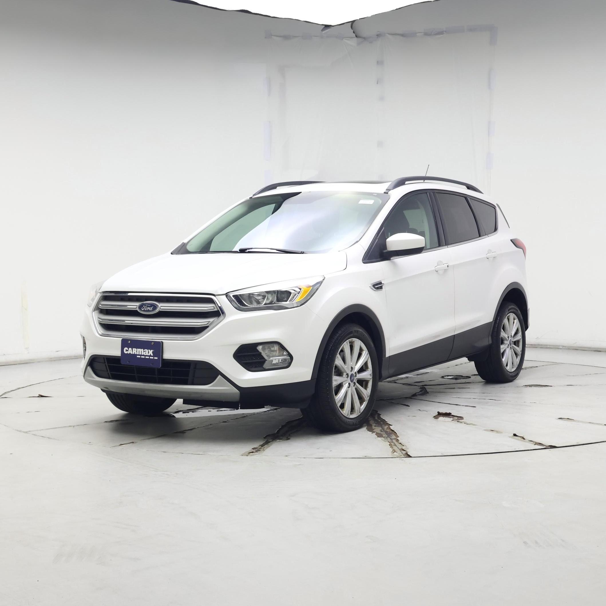 Thumbnail: 2019 Ford Escape - 4