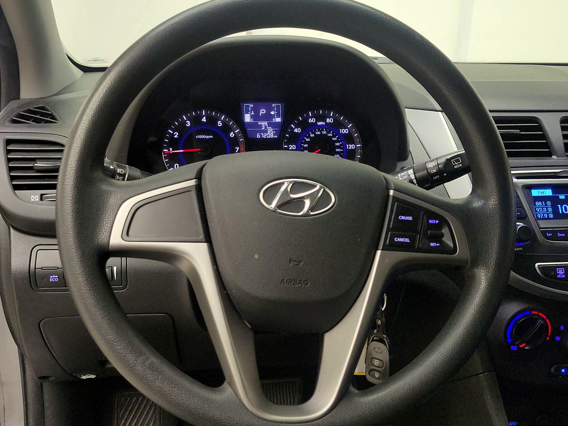 Thumbnail: 2017 Hyundai Accent - 10