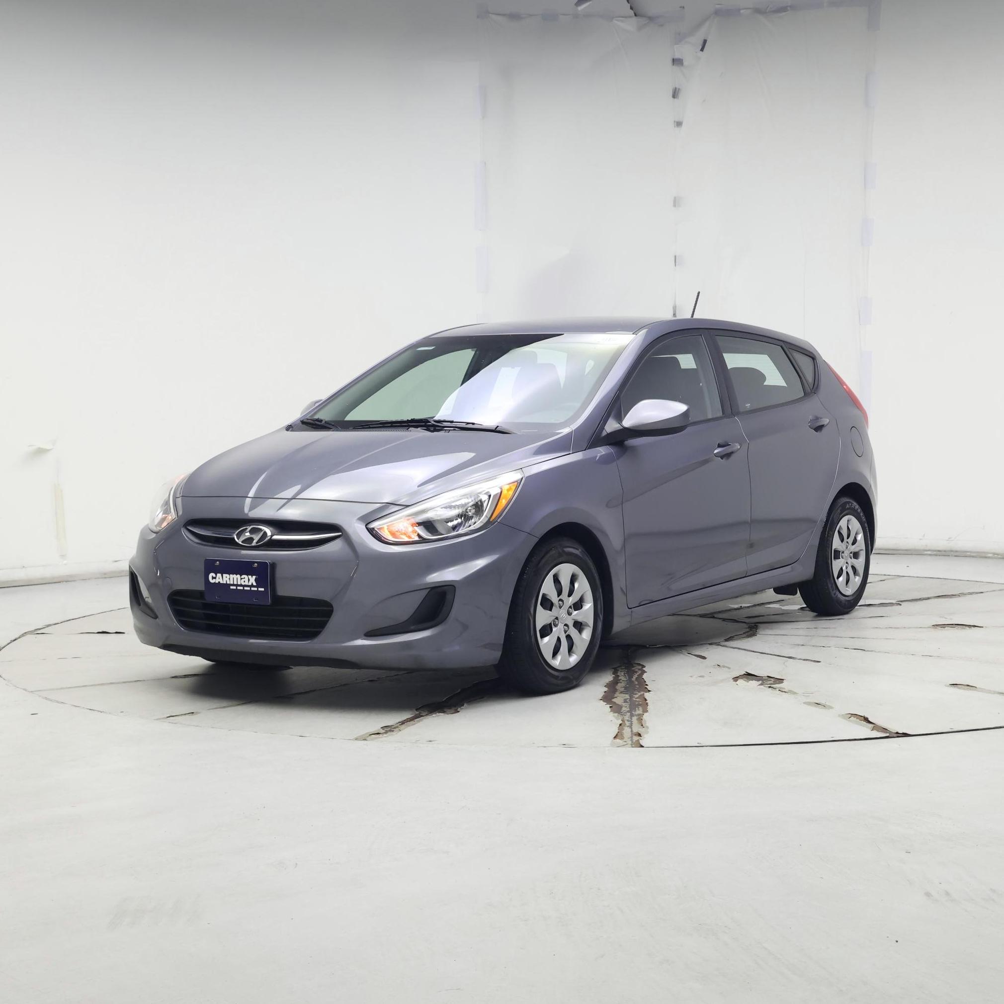 Thumbnail: 2017 Hyundai Accent - 4