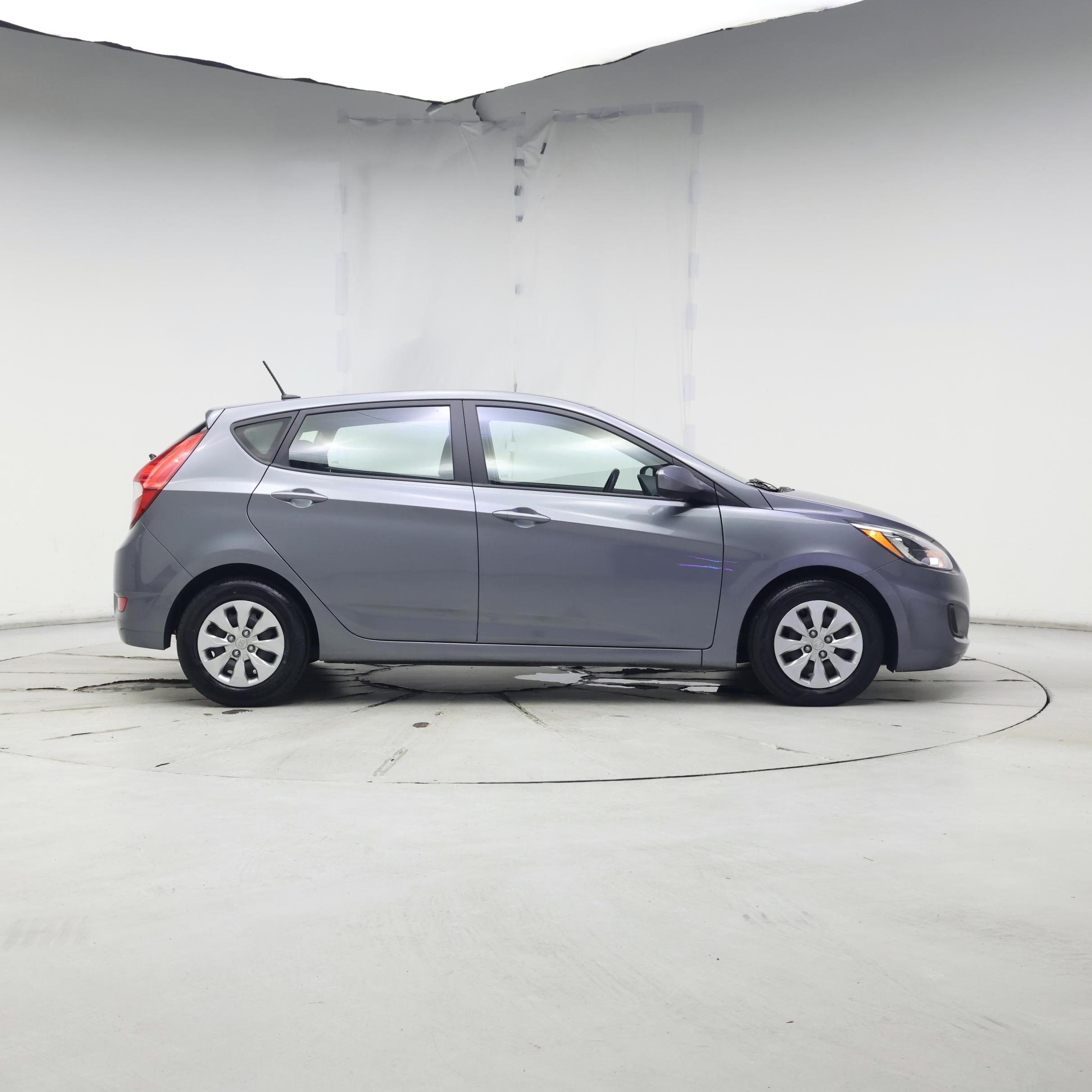 Thumbnail: 2017 Hyundai Accent - 7