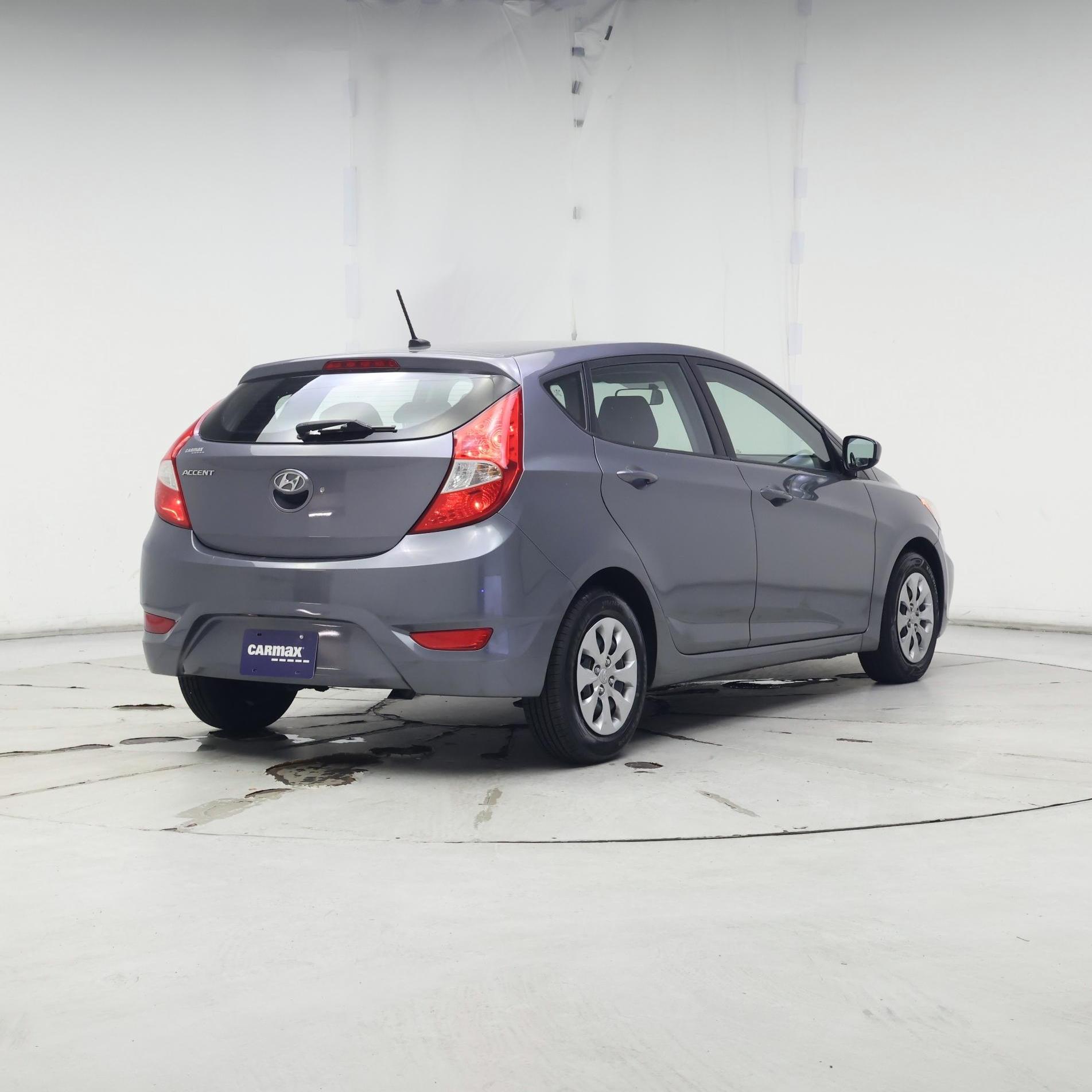 Thumbnail: 2017 Hyundai Accent - 8