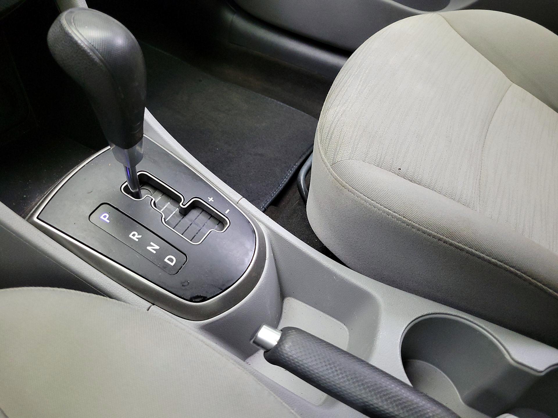 Thumbnail: 2015 Hyundai Accent - 16