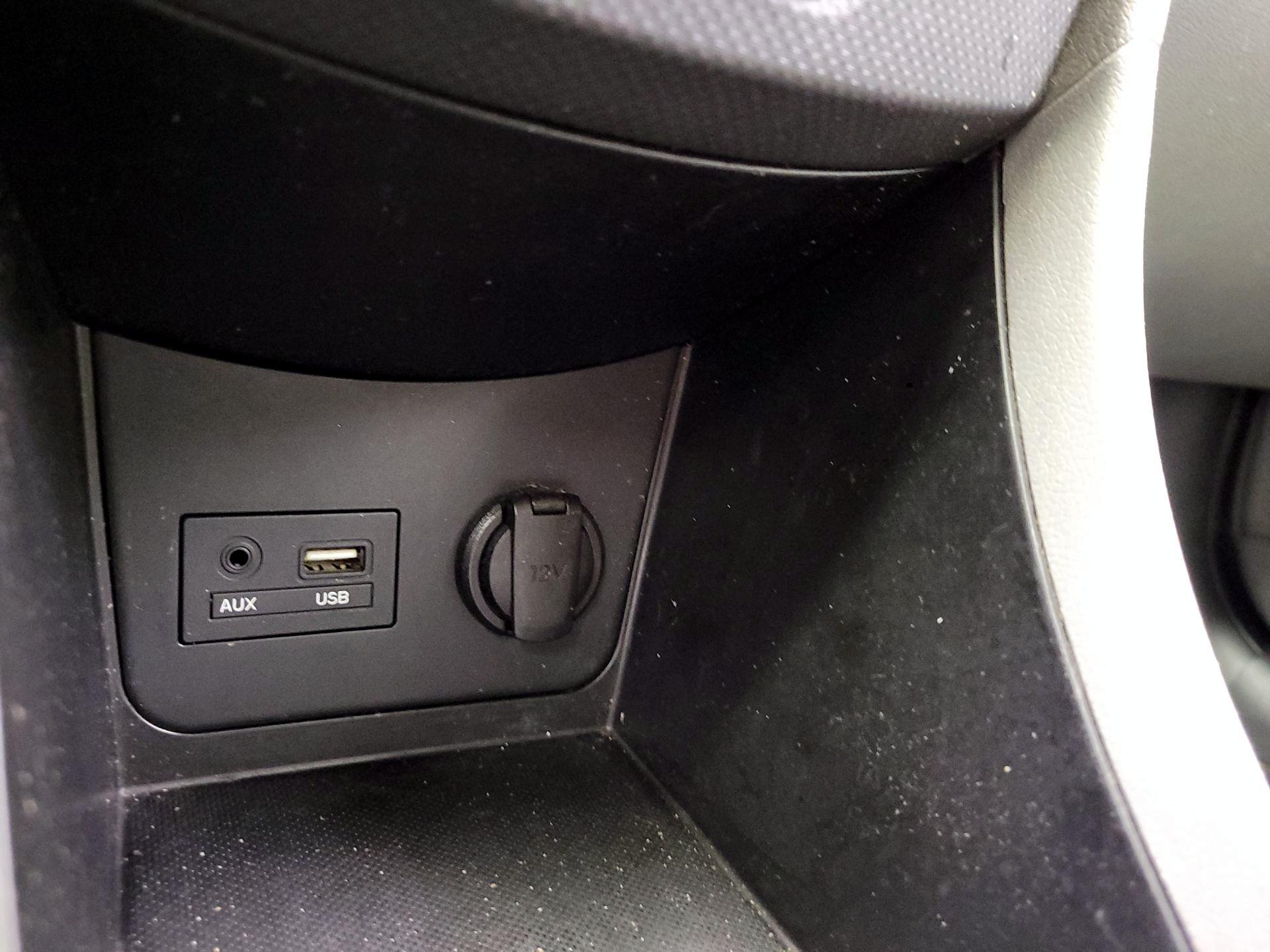 Thumbnail: 2015 Hyundai Accent - 17