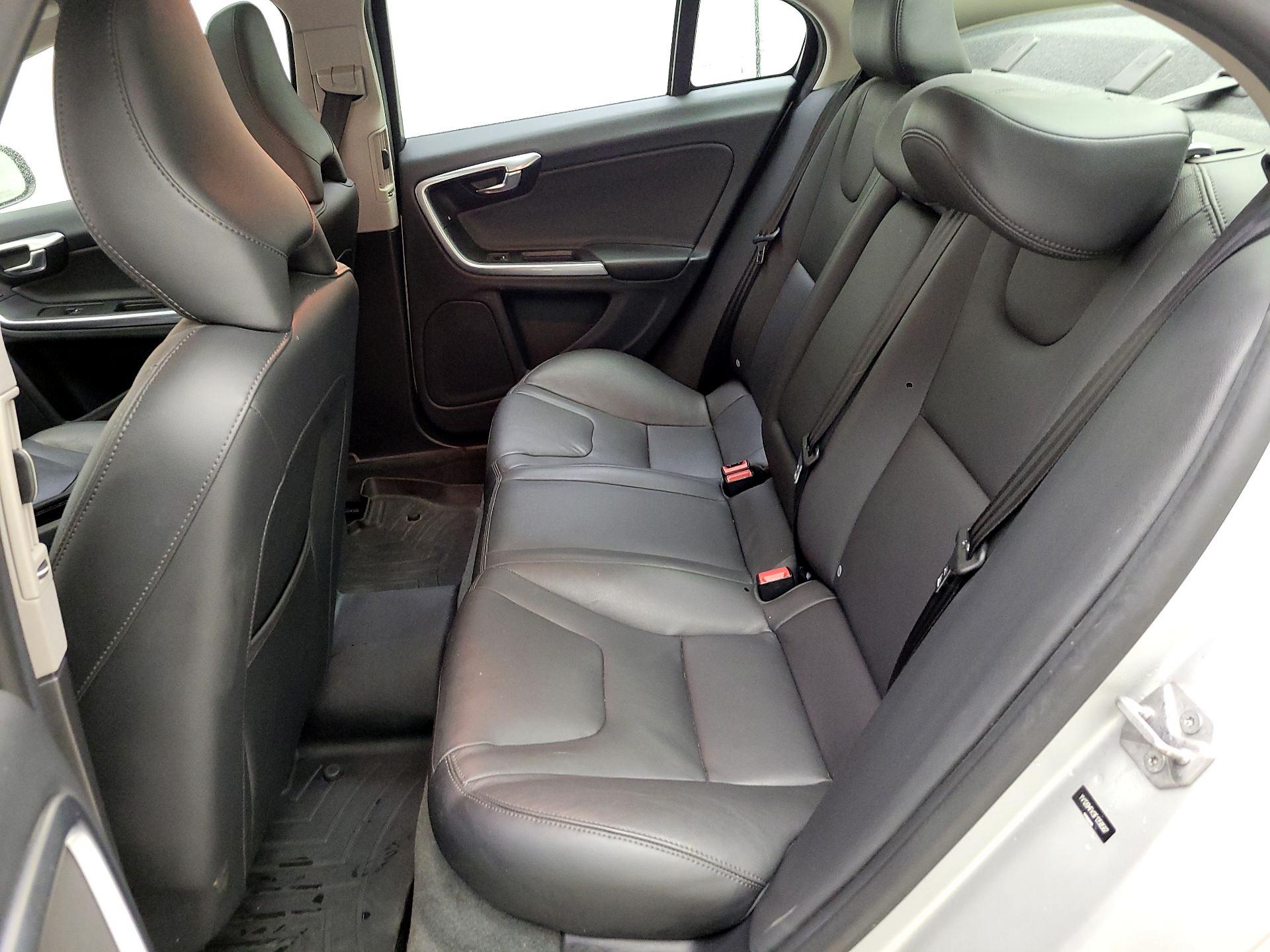 Thumbnail: 2015 Volvo S60 - 20