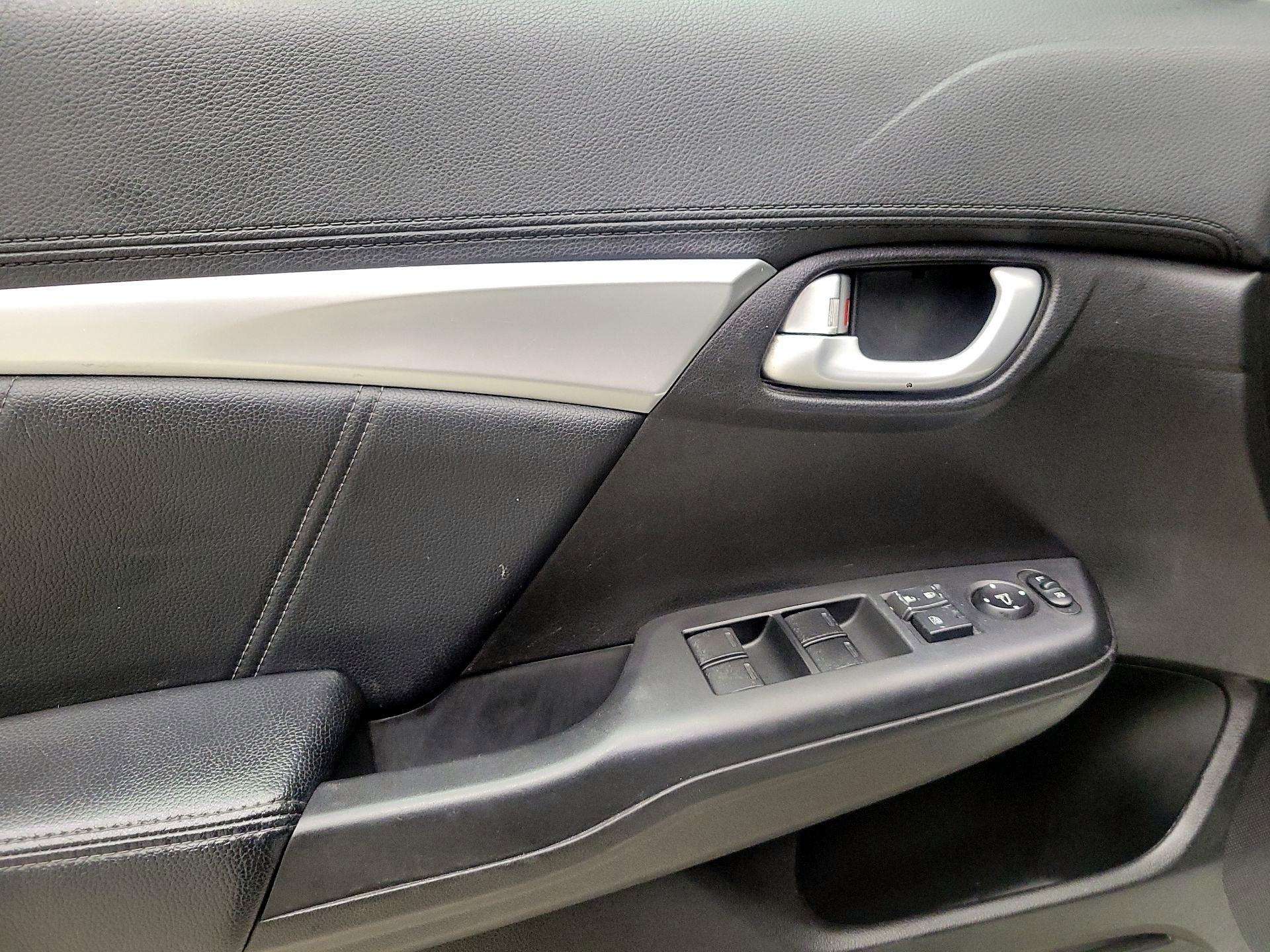 Thumbnail: 2015 Honda Civic - 12