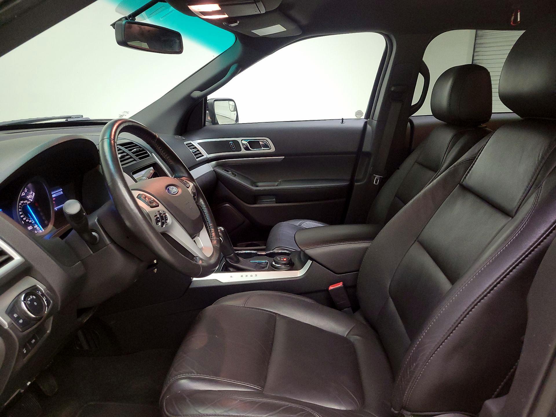 Thumbnail: 2014 Ford Explorer - 11