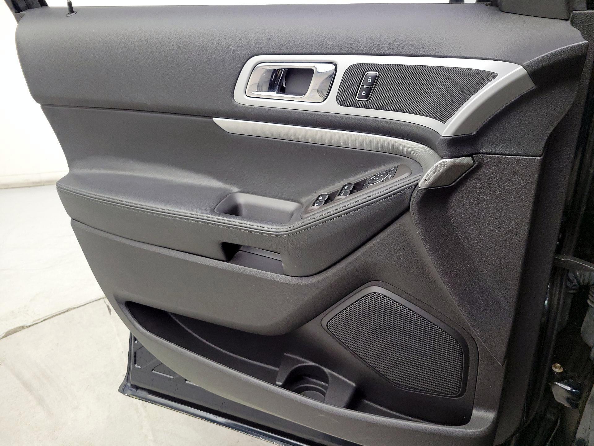 Thumbnail: 2014 Ford Explorer - 12