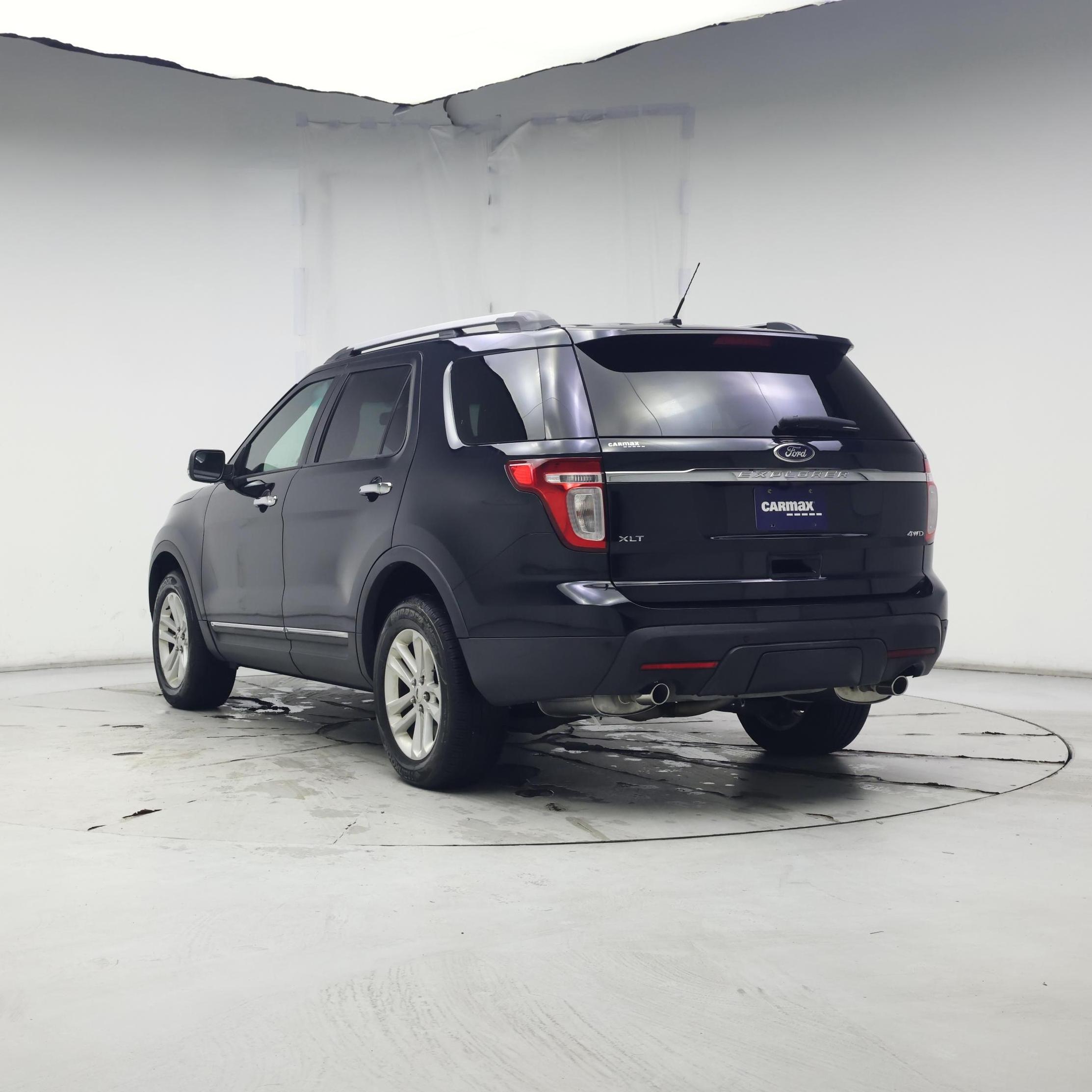 Thumbnail: 2014 Ford Explorer - 2
