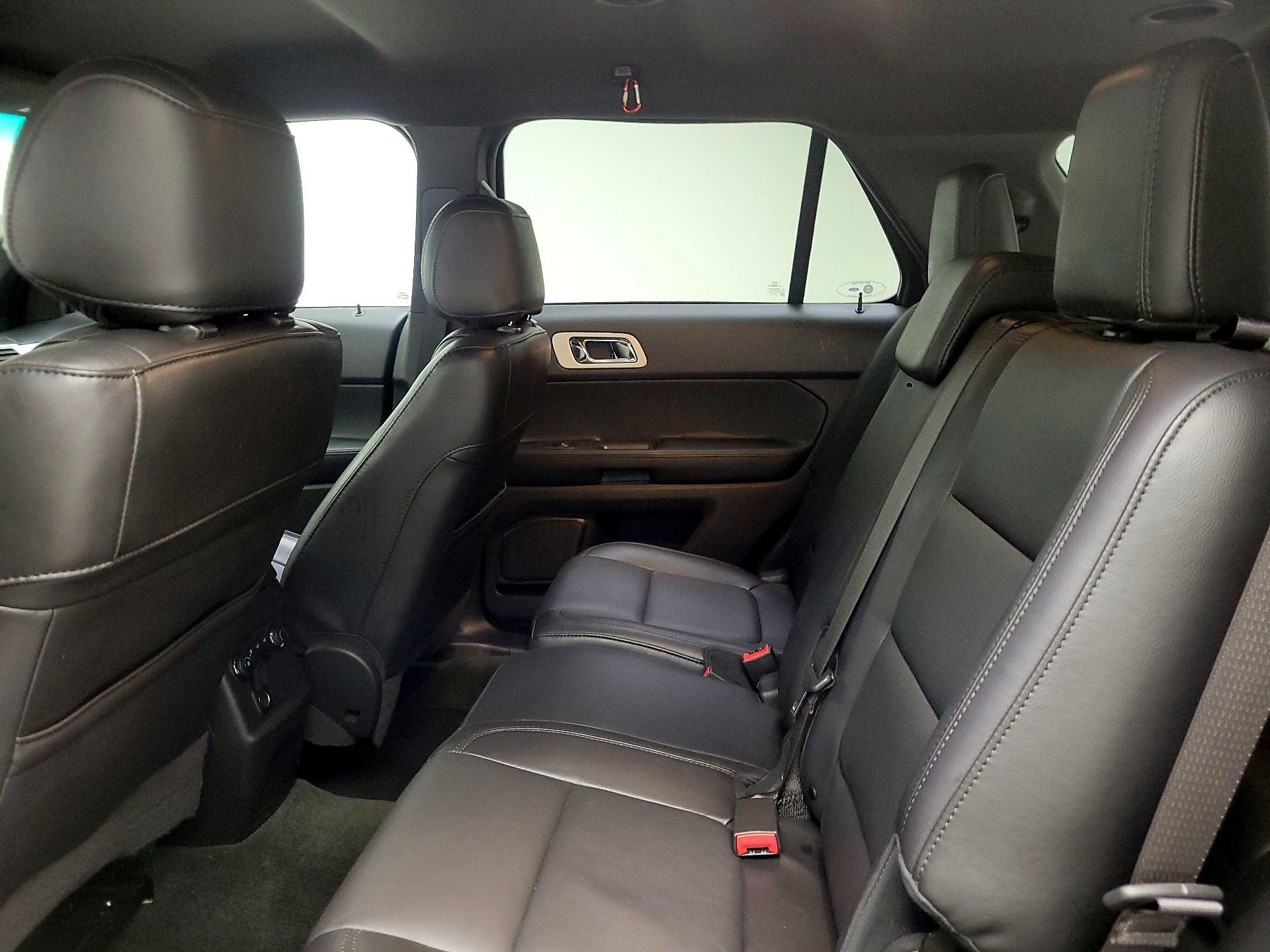Thumbnail: 2014 Ford Explorer - 20