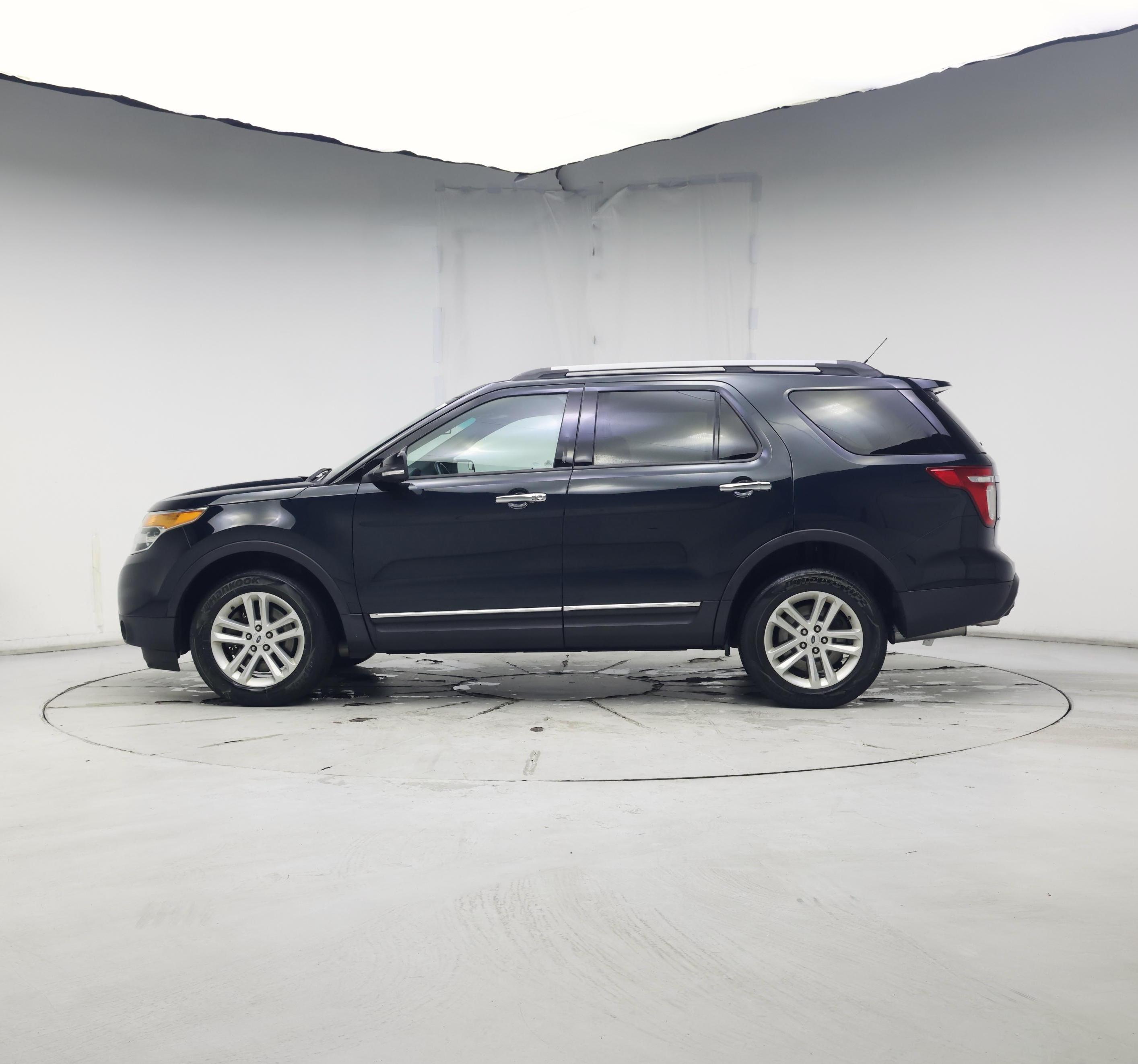 Thumbnail: 2014 Ford Explorer - 3