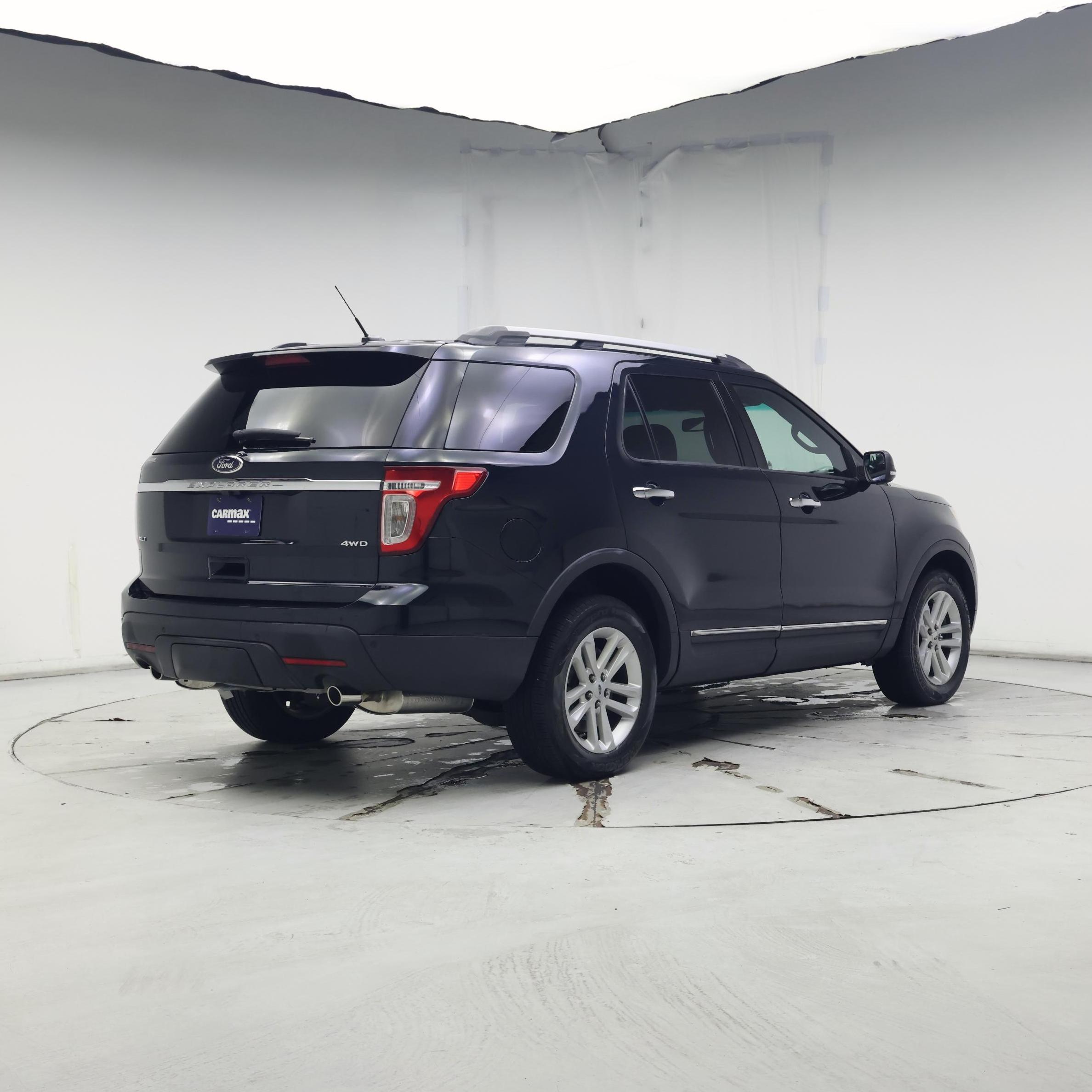 Thumbnail: 2014 Ford Explorer - 8