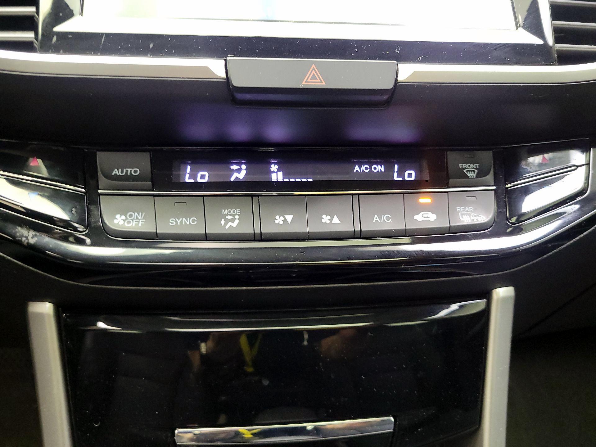 Thumbnail: 2016 Honda Accord - 16
