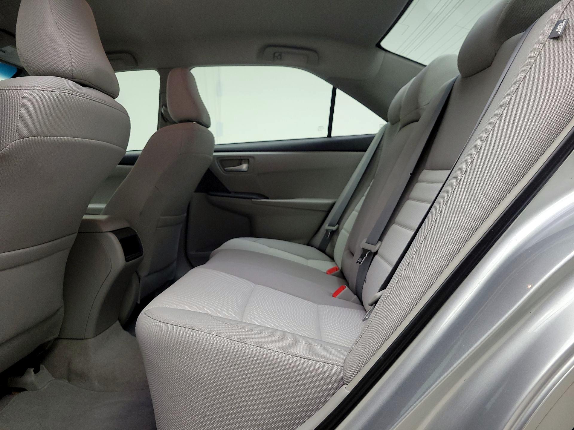 Thumbnail: 2015 Toyota Camry - 19