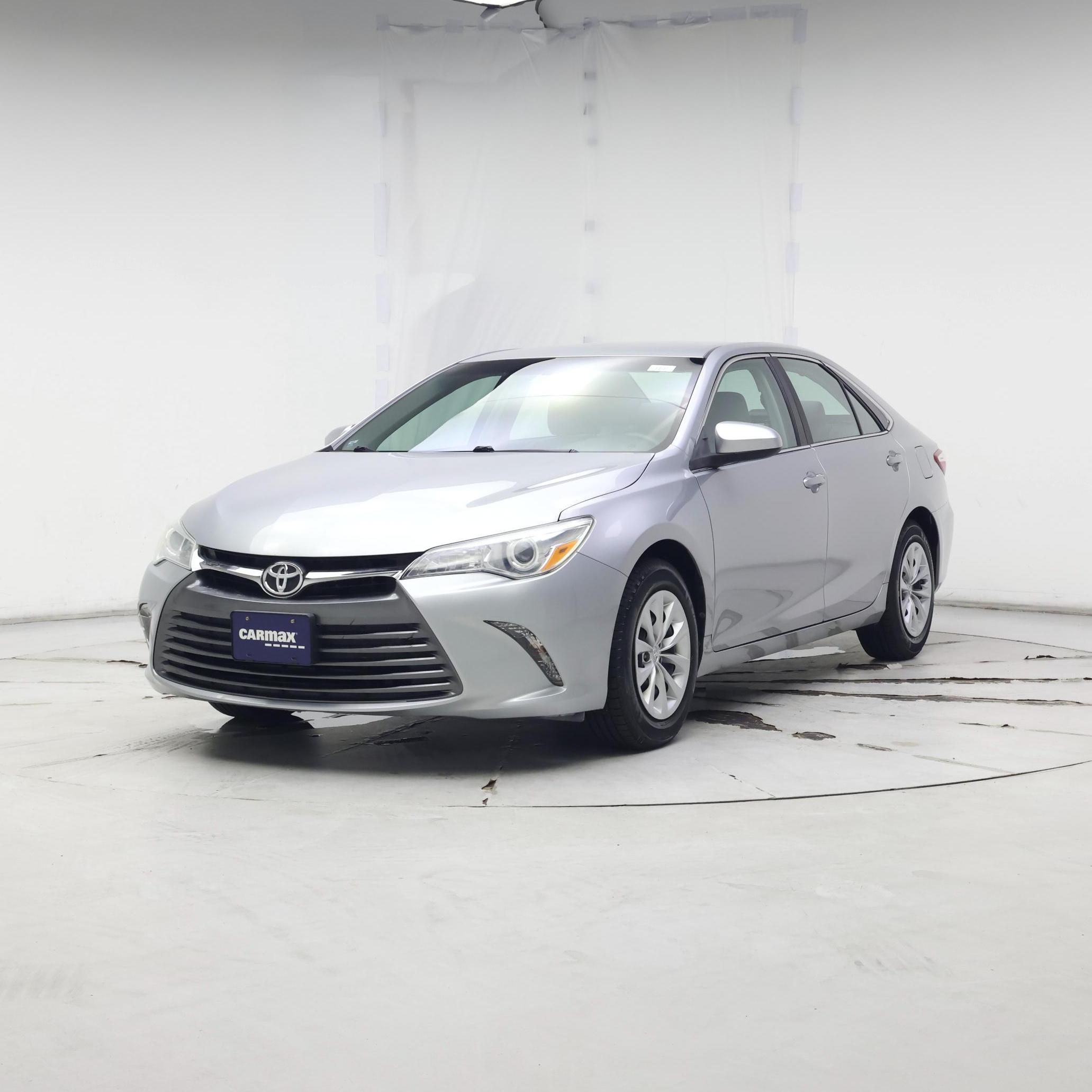 Thumbnail: 2015 Toyota Camry - 4