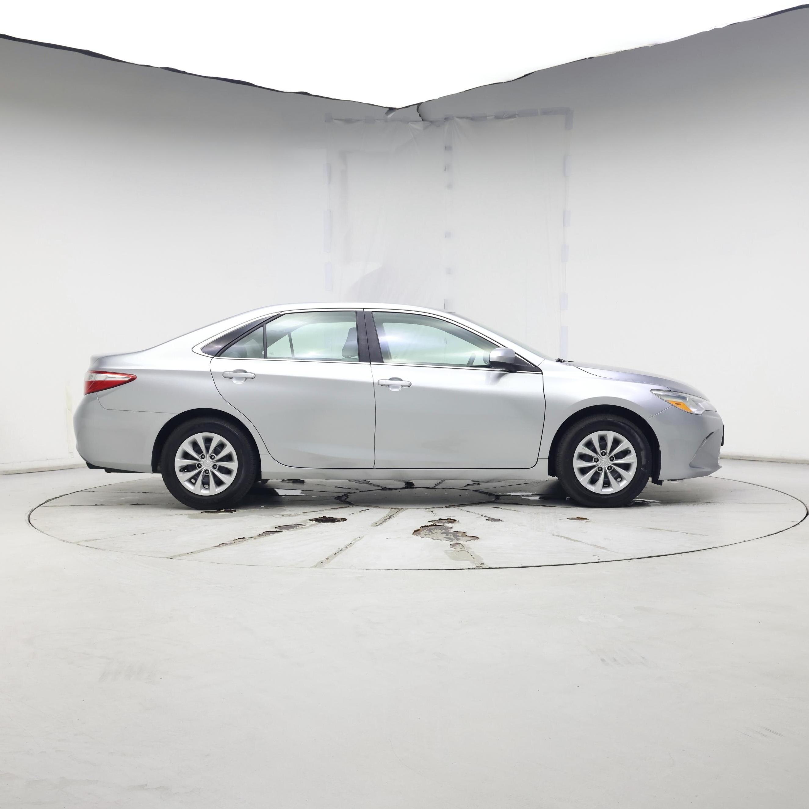 Thumbnail: 2015 Toyota Camry - 7