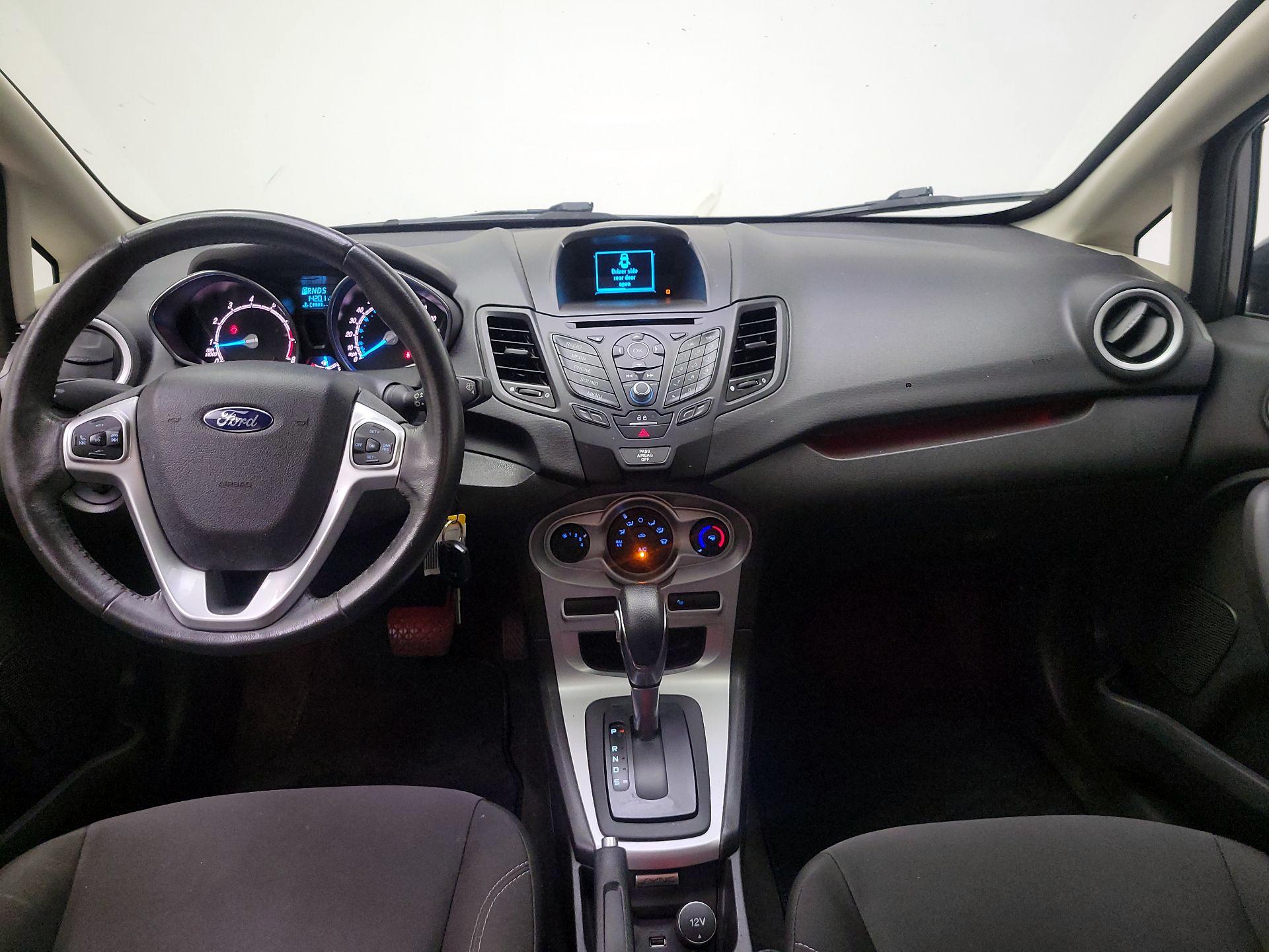 Thumbnail: 2015 Ford Fiesta - 9