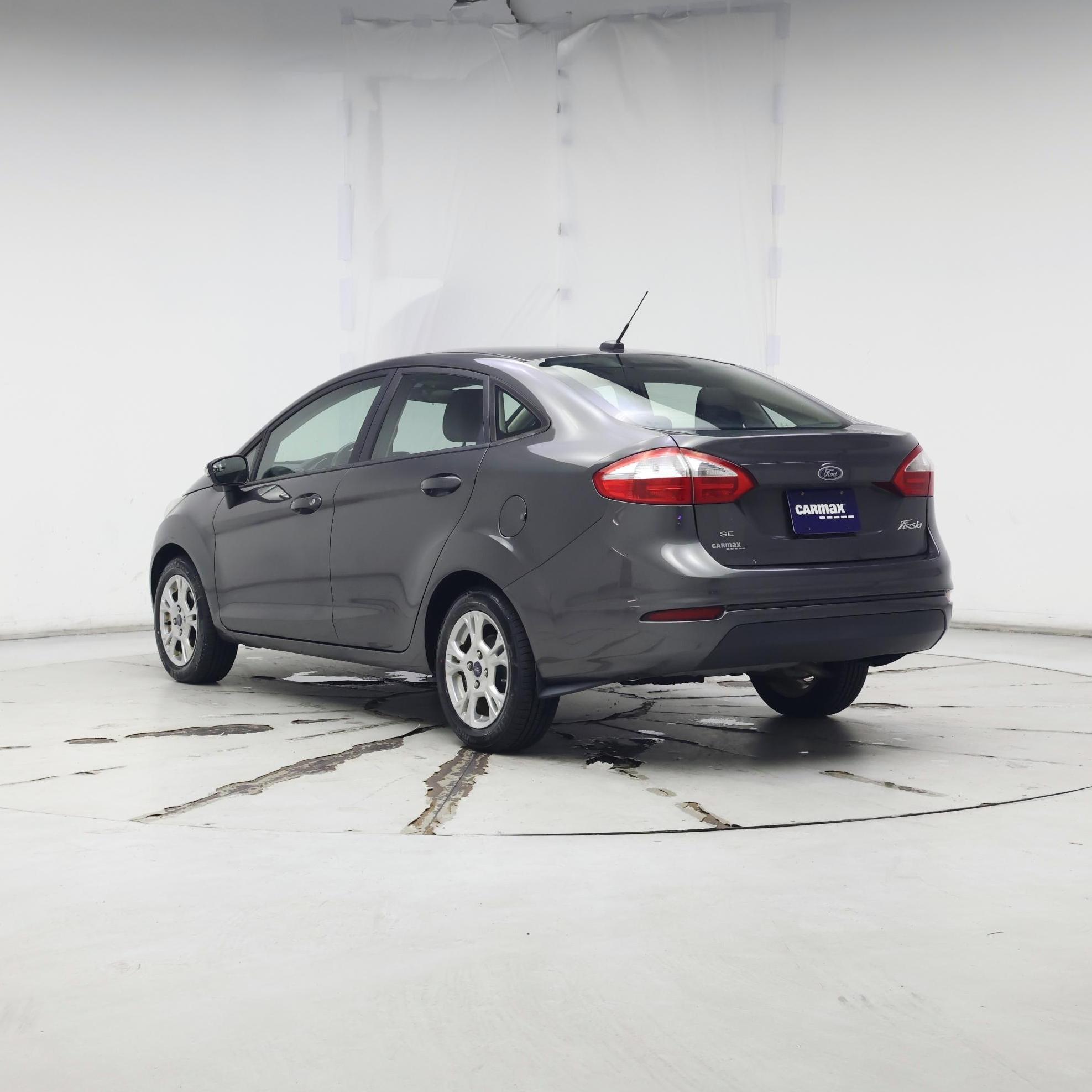 Thumbnail: 2015 Ford Fiesta - 2