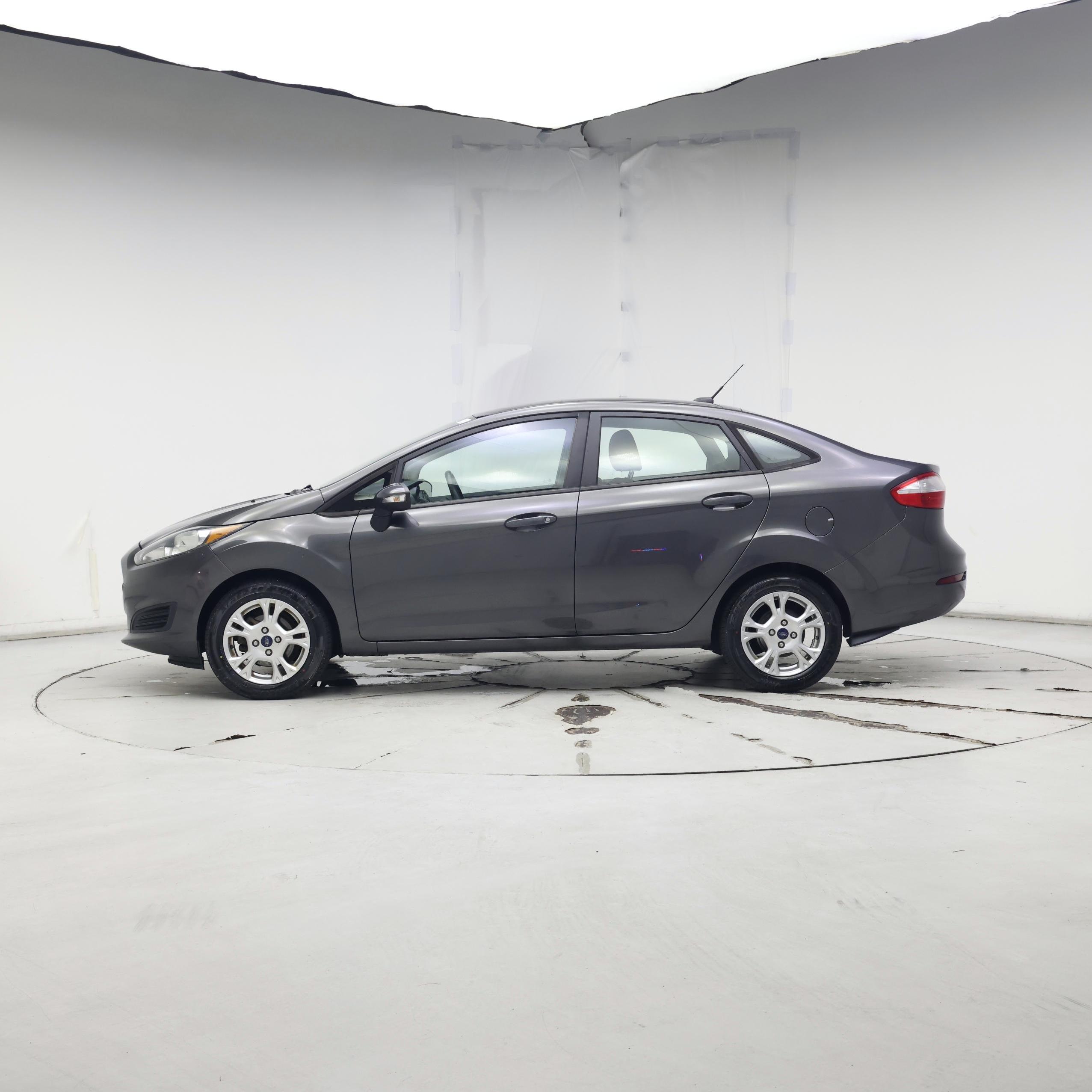 Thumbnail: 2015 Ford Fiesta - 3