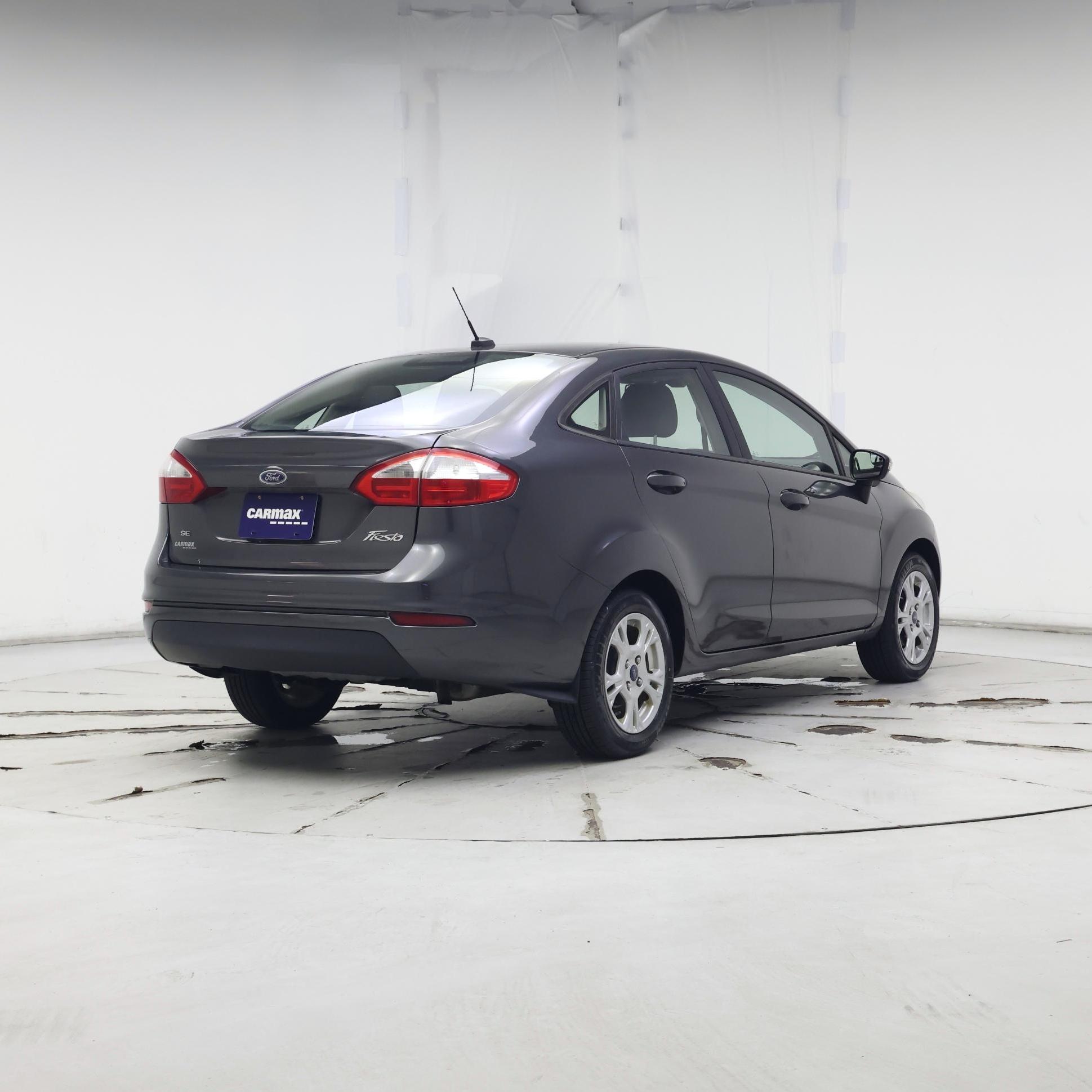 Thumbnail: 2015 Ford Fiesta - 8