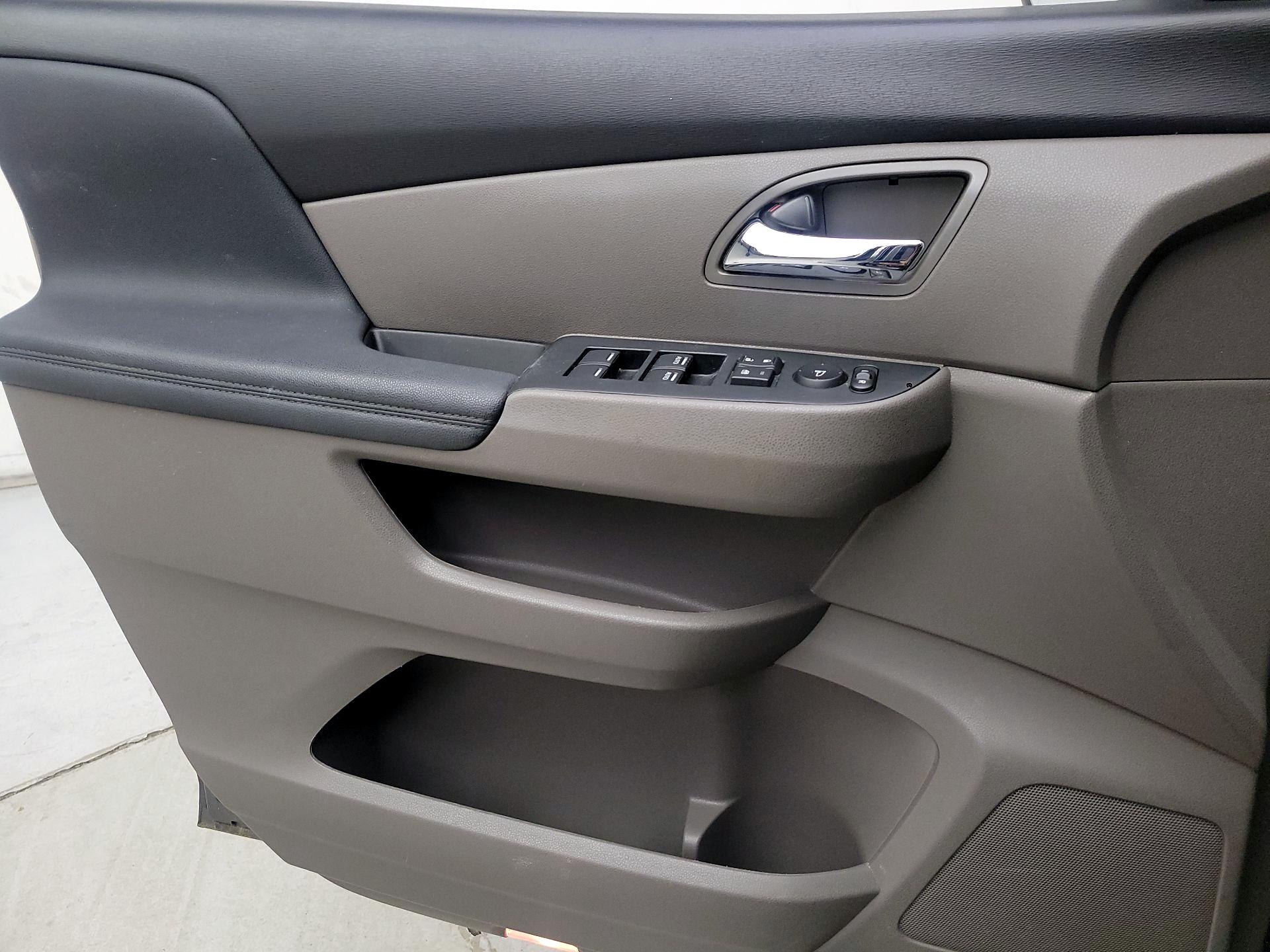 Thumbnail: 2015 Honda Odyssey - 12