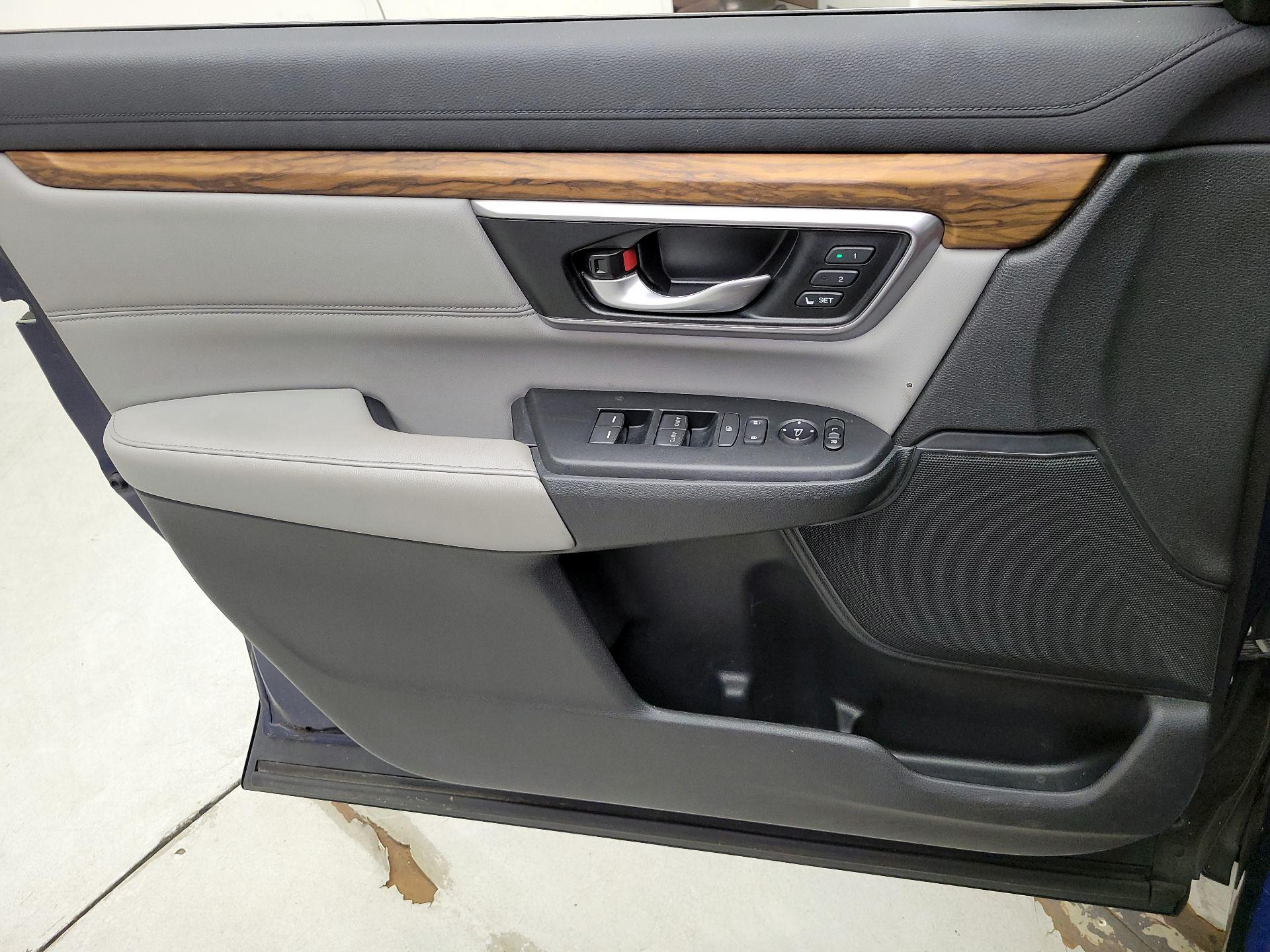 Thumbnail: 2018 Honda CR-V - 12