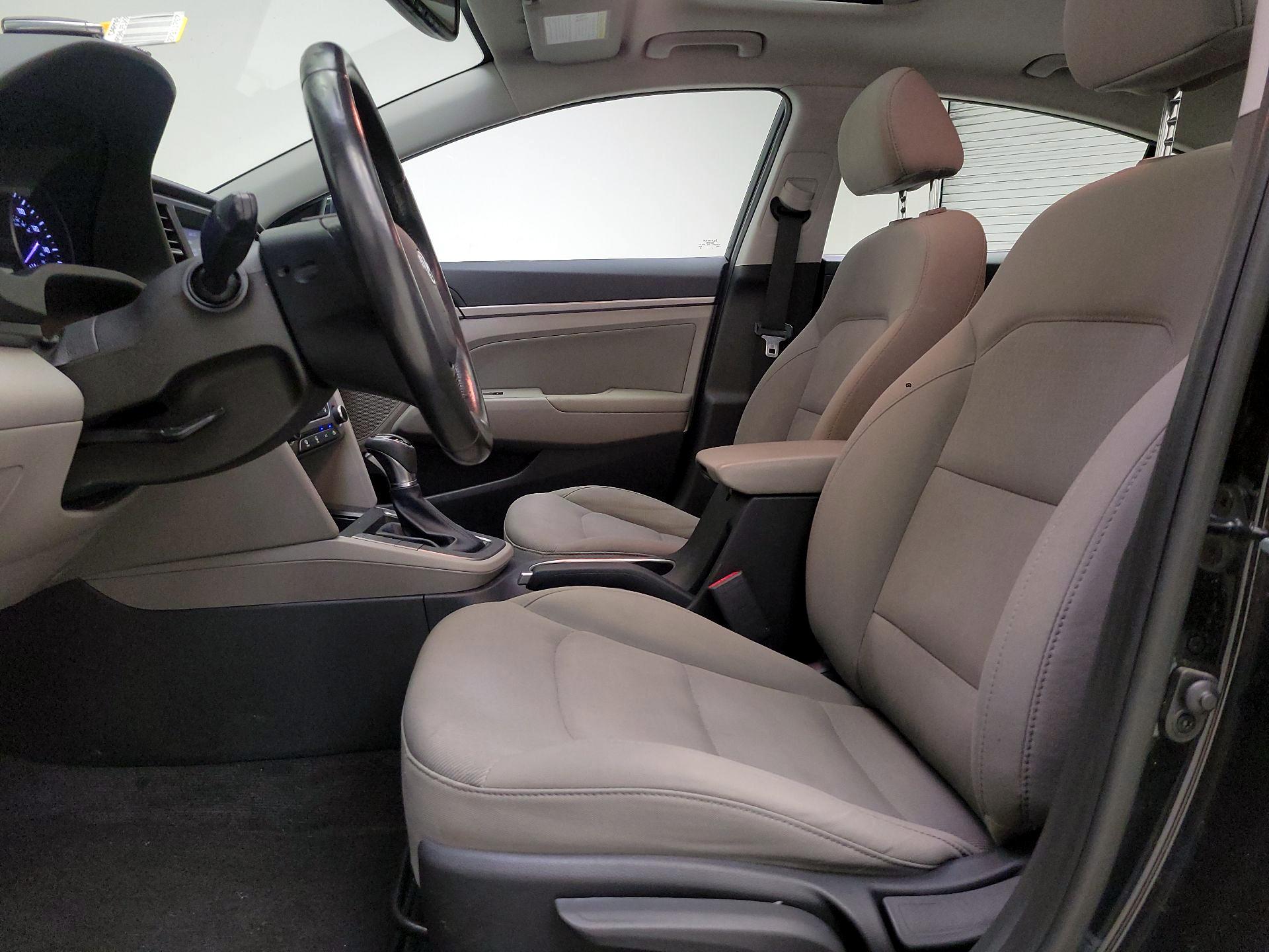 Thumbnail: 2018 Hyundai Elantra - 11
