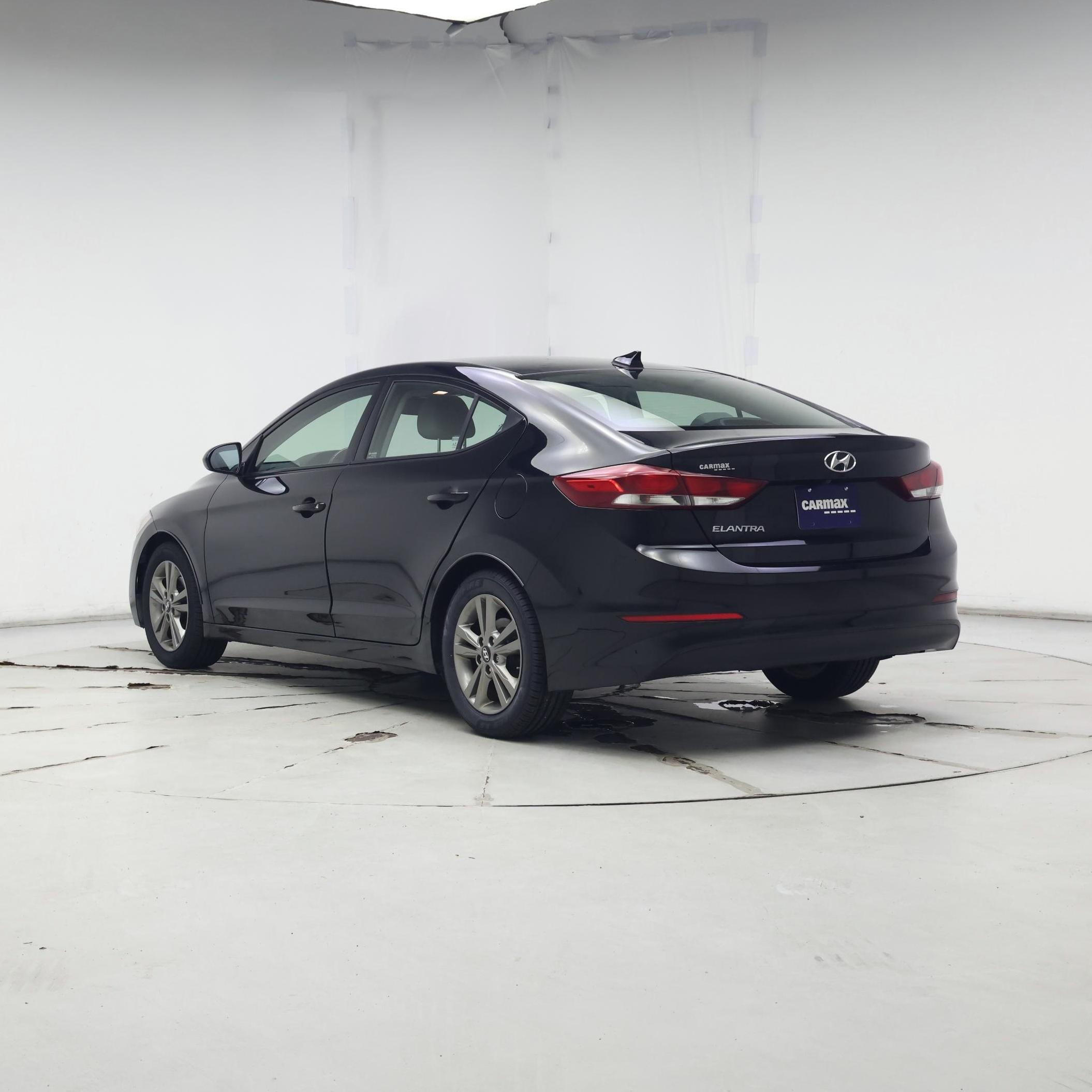Thumbnail: 2018 Hyundai Elantra - 2