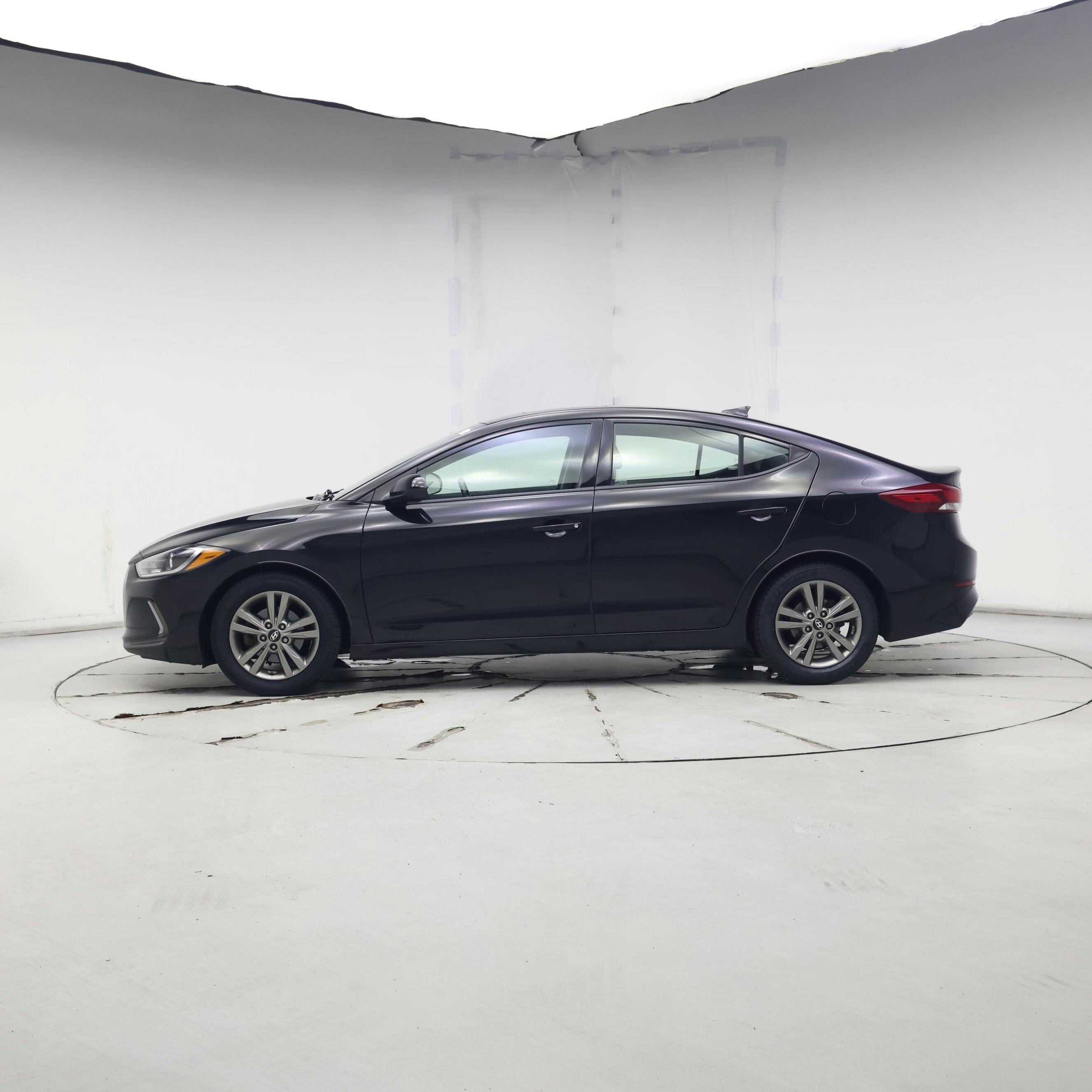 Thumbnail: 2018 Hyundai Elantra - 3