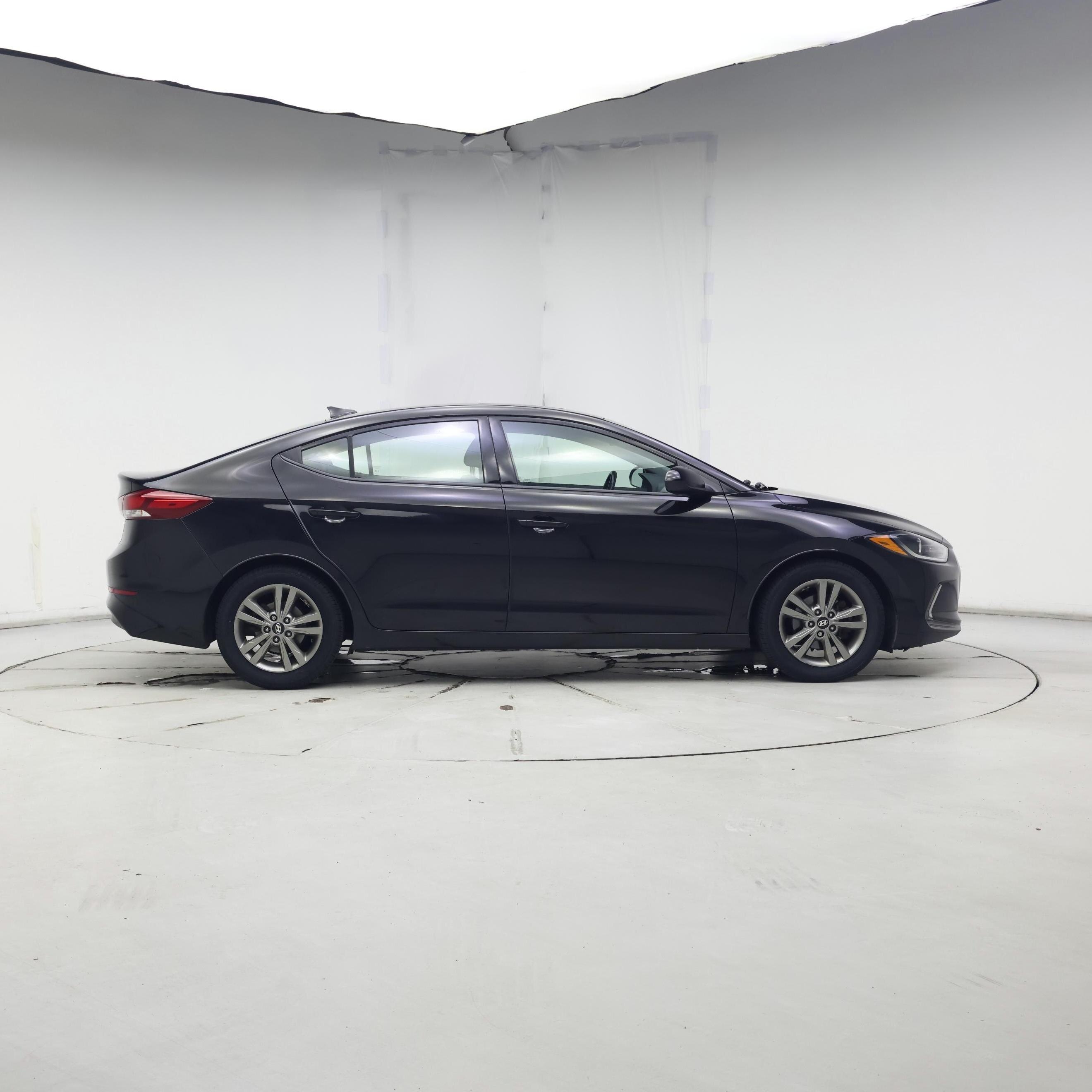 Thumbnail: 2018 Hyundai Elantra - 7
