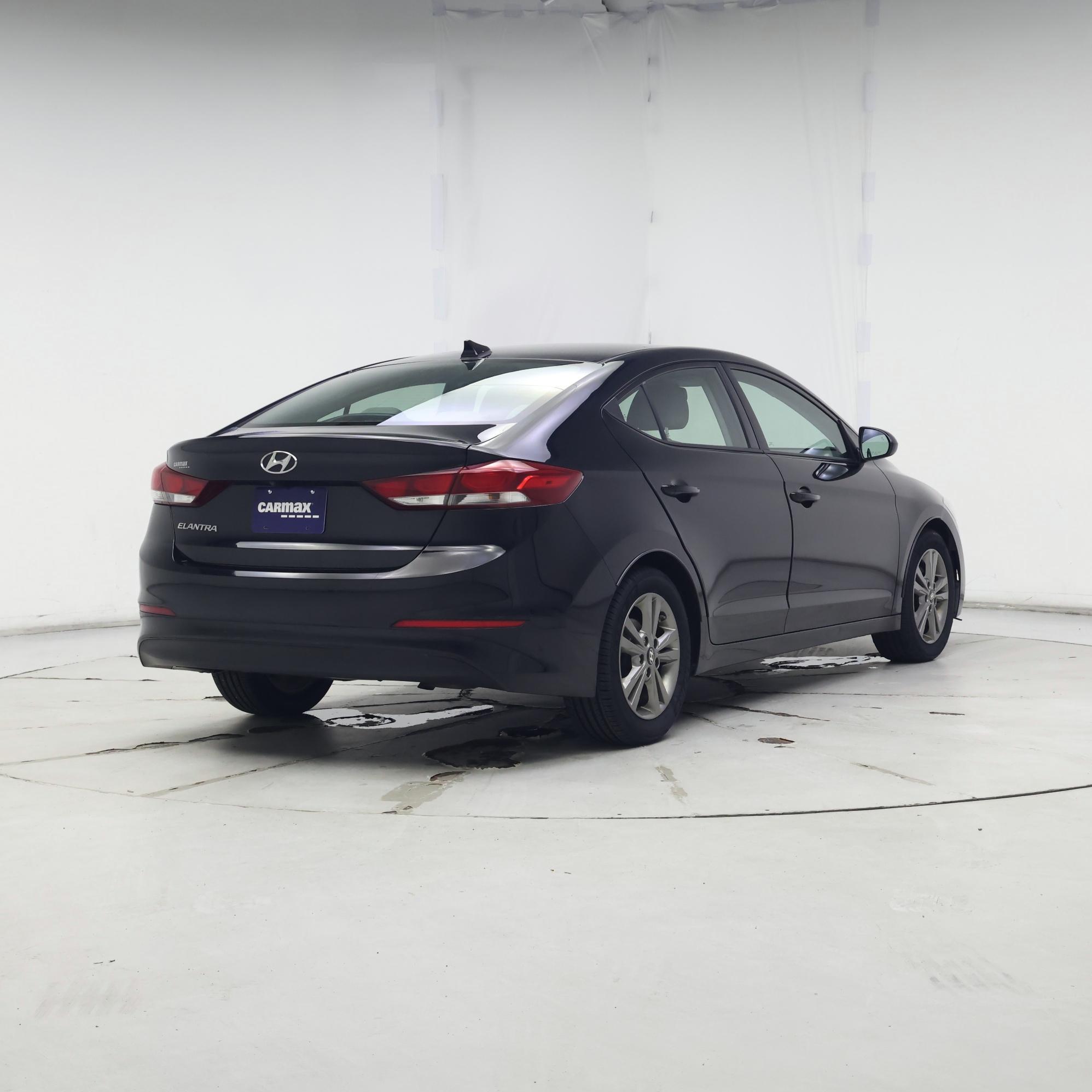 Thumbnail: 2018 Hyundai Elantra - 8