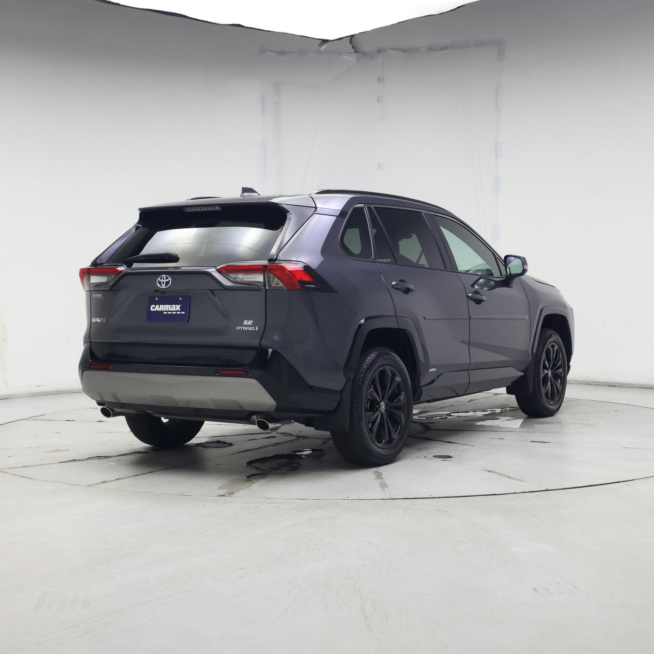 Thumbnail: 2024 Toyota RAV4 - 8