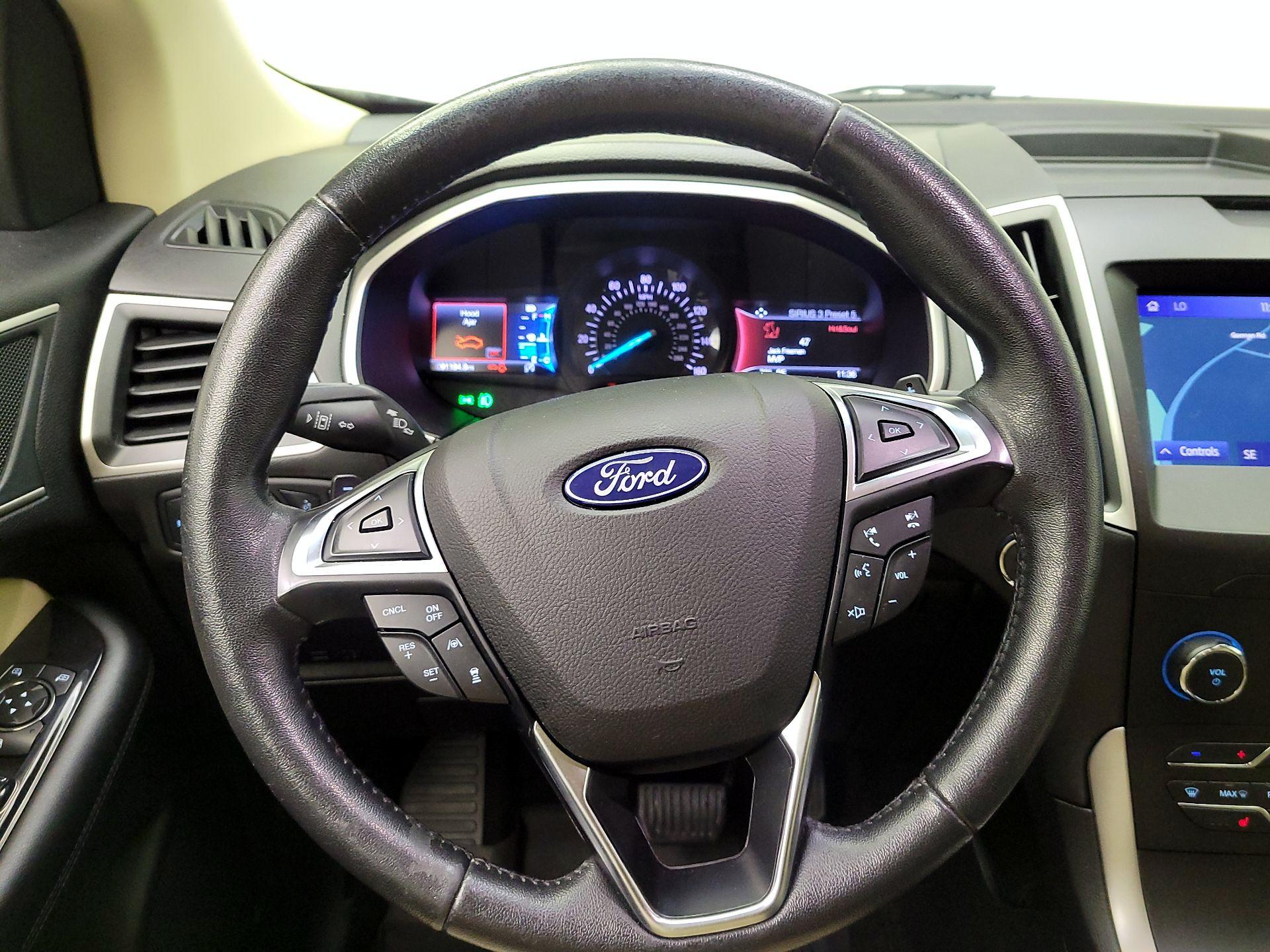 Thumbnail: 2020 Ford Edge - 10