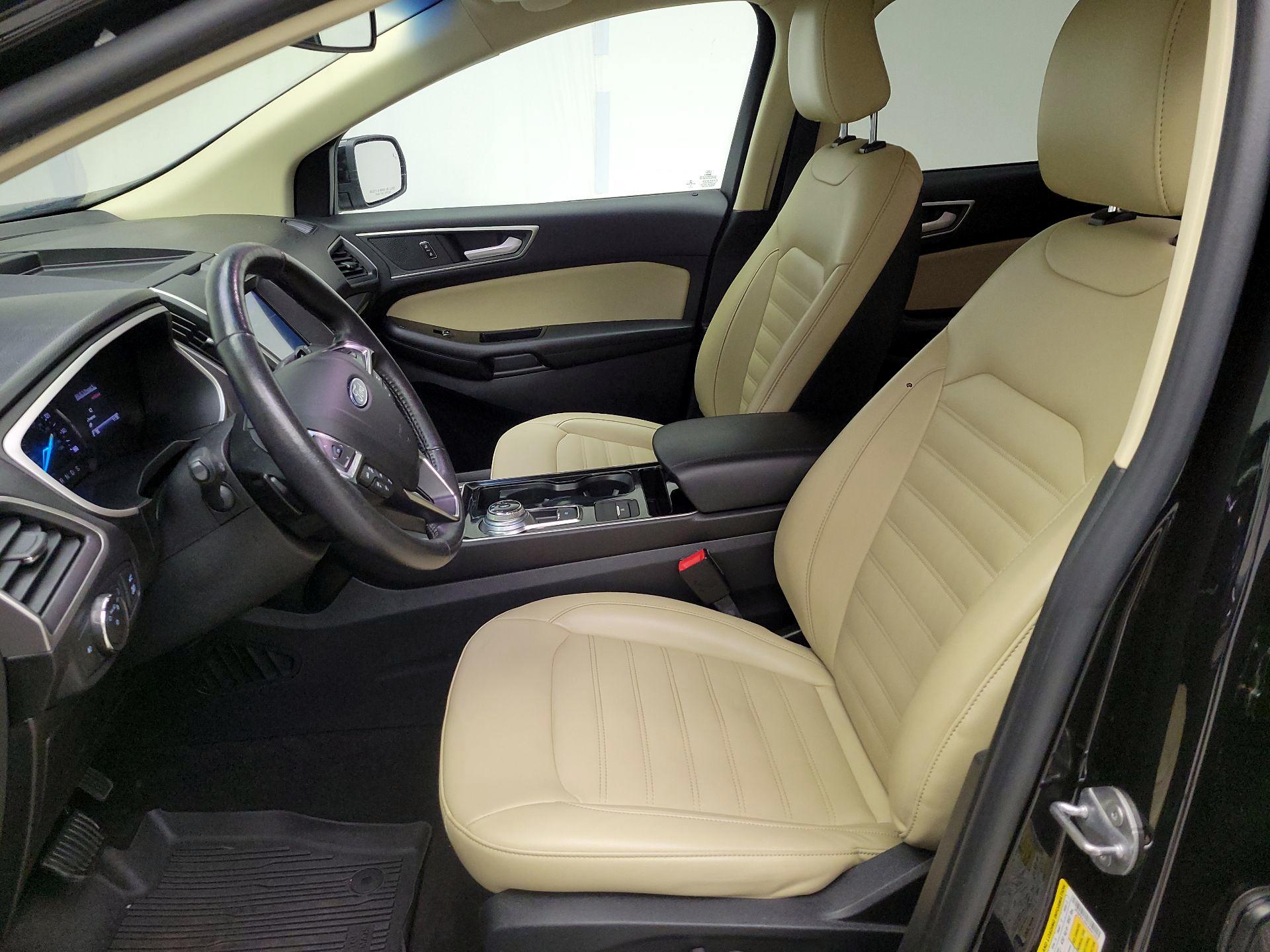 Thumbnail: 2020 Ford Edge - 11