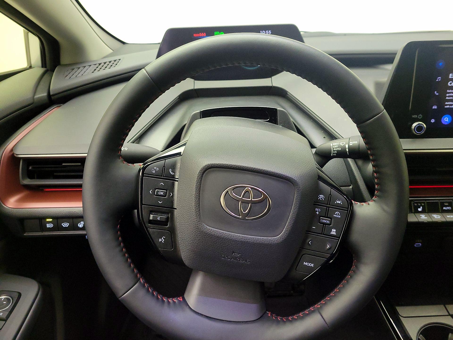 Thumbnail: 2023 Toyota Prius Prime - 10