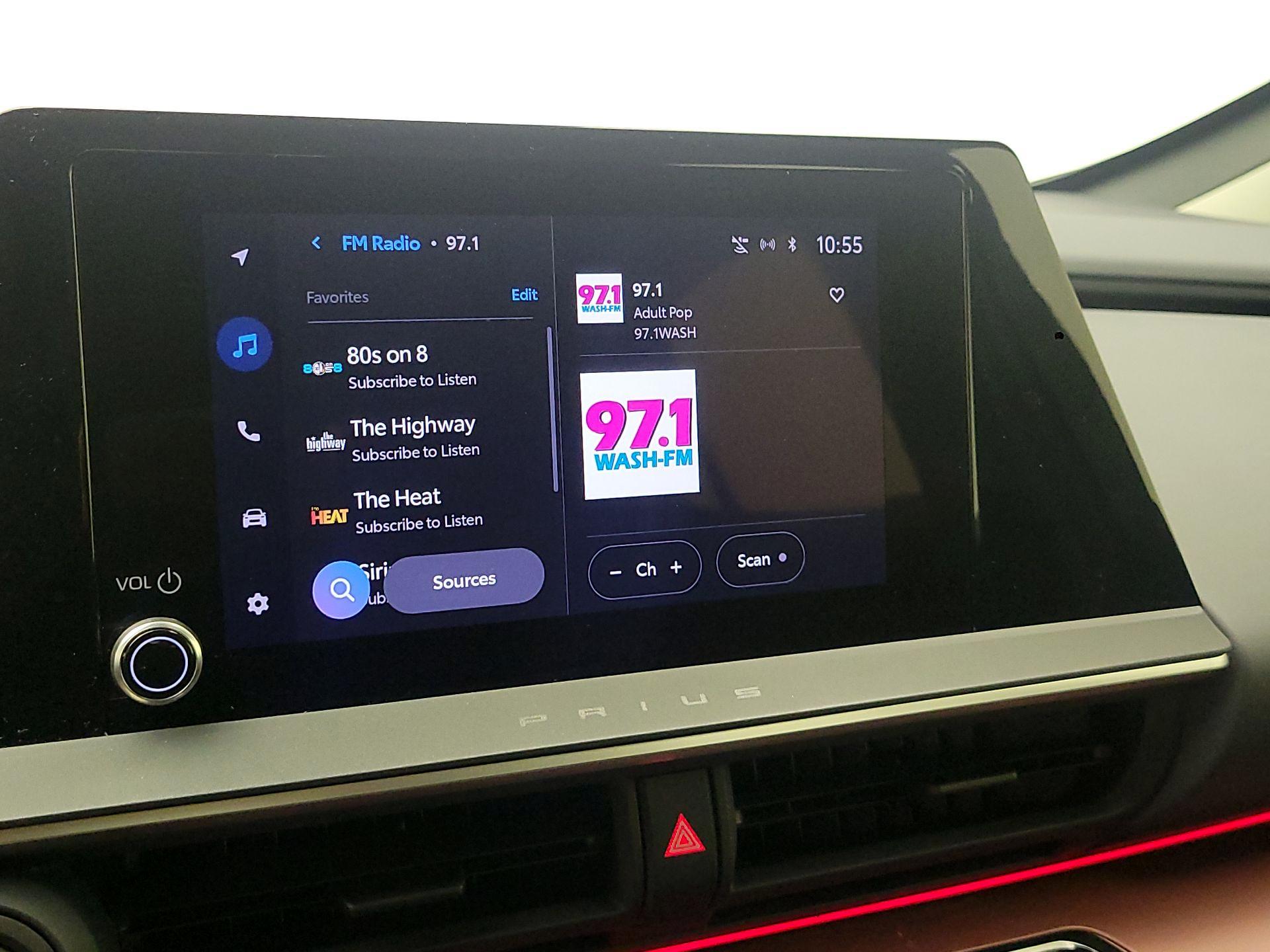Thumbnail: 2023 Toyota Prius Prime - 15