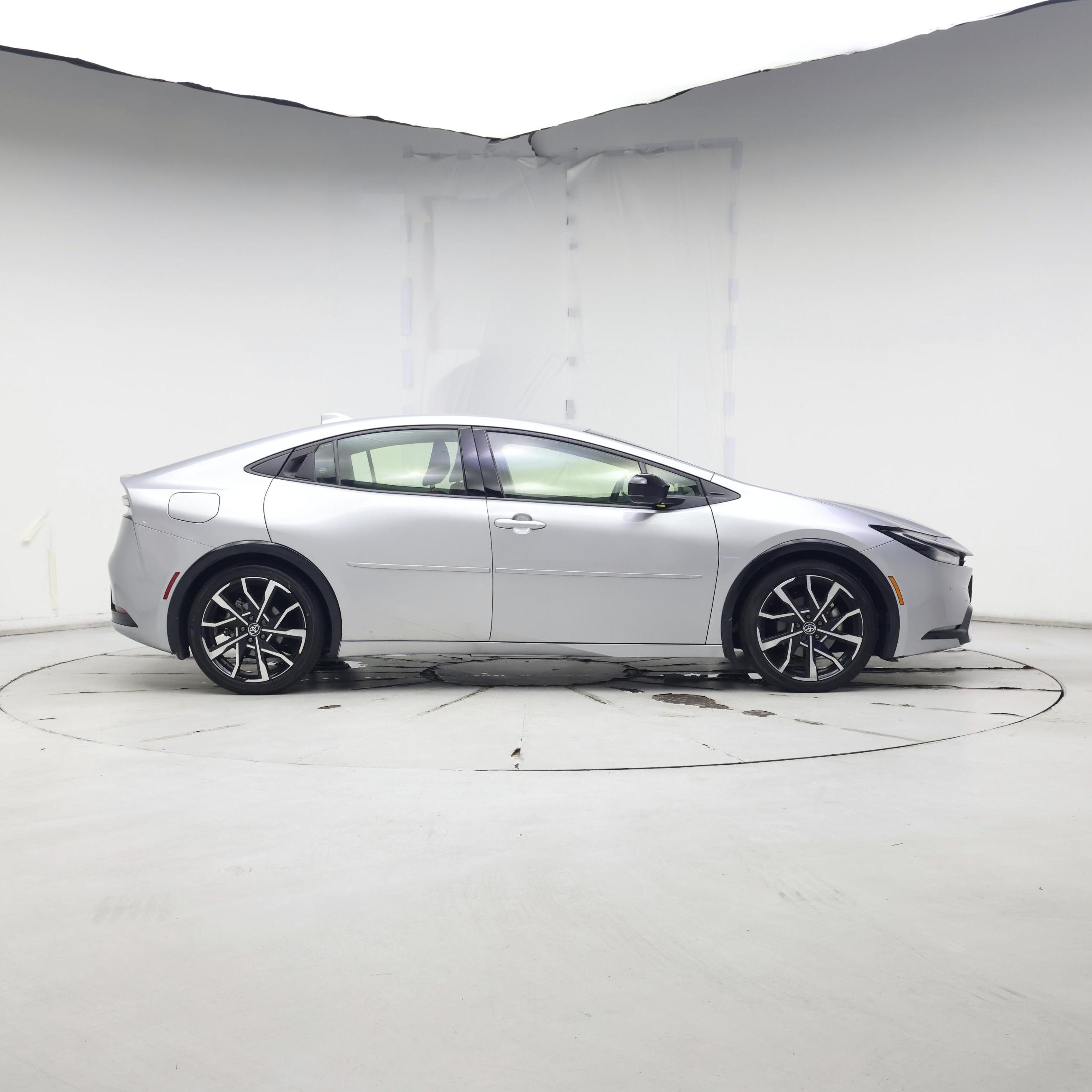 Thumbnail: 2023 Toyota Prius Prime - 7