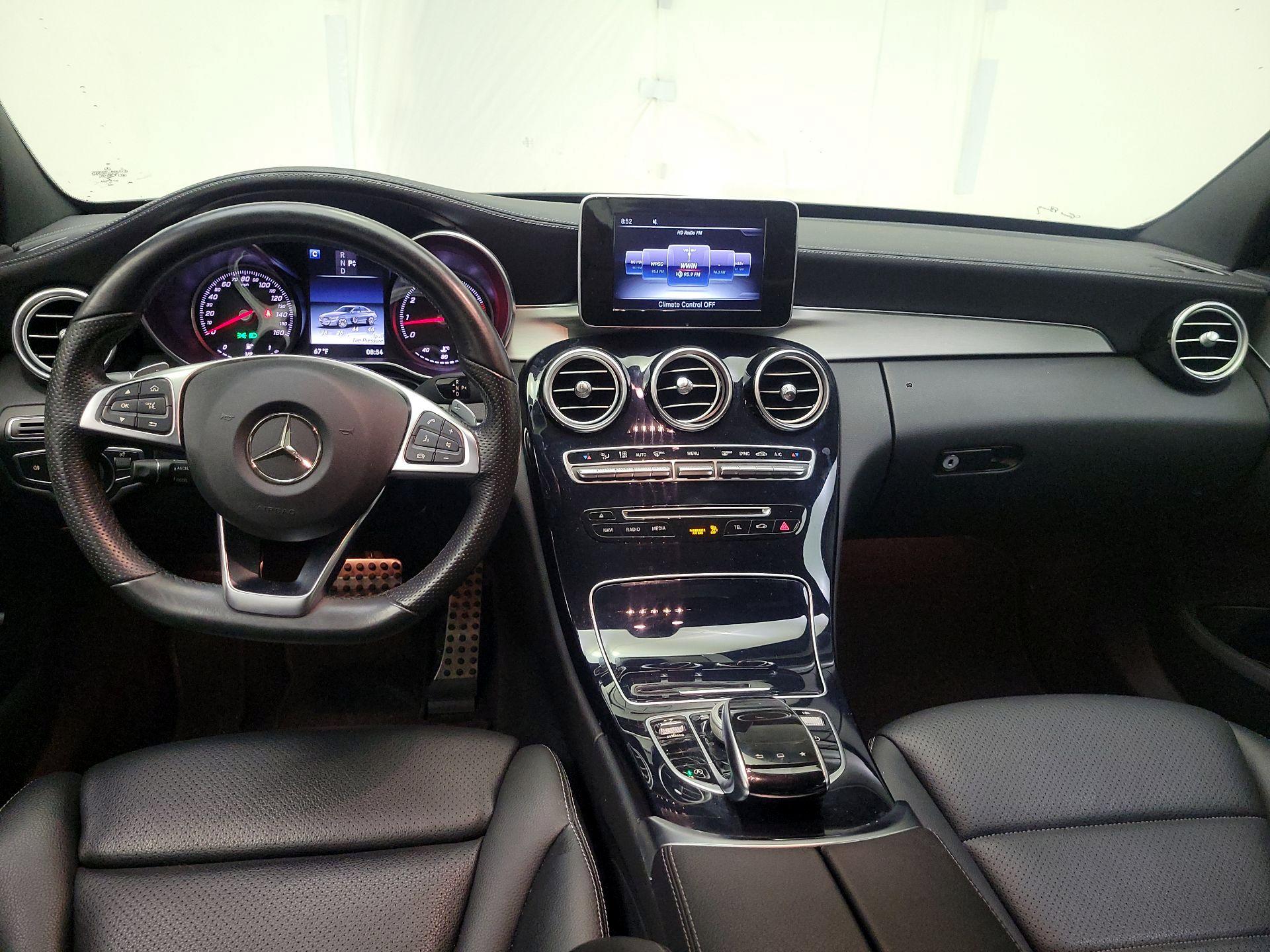 Thumbnail: 2016 Mercedes-Benz C-Class - 9