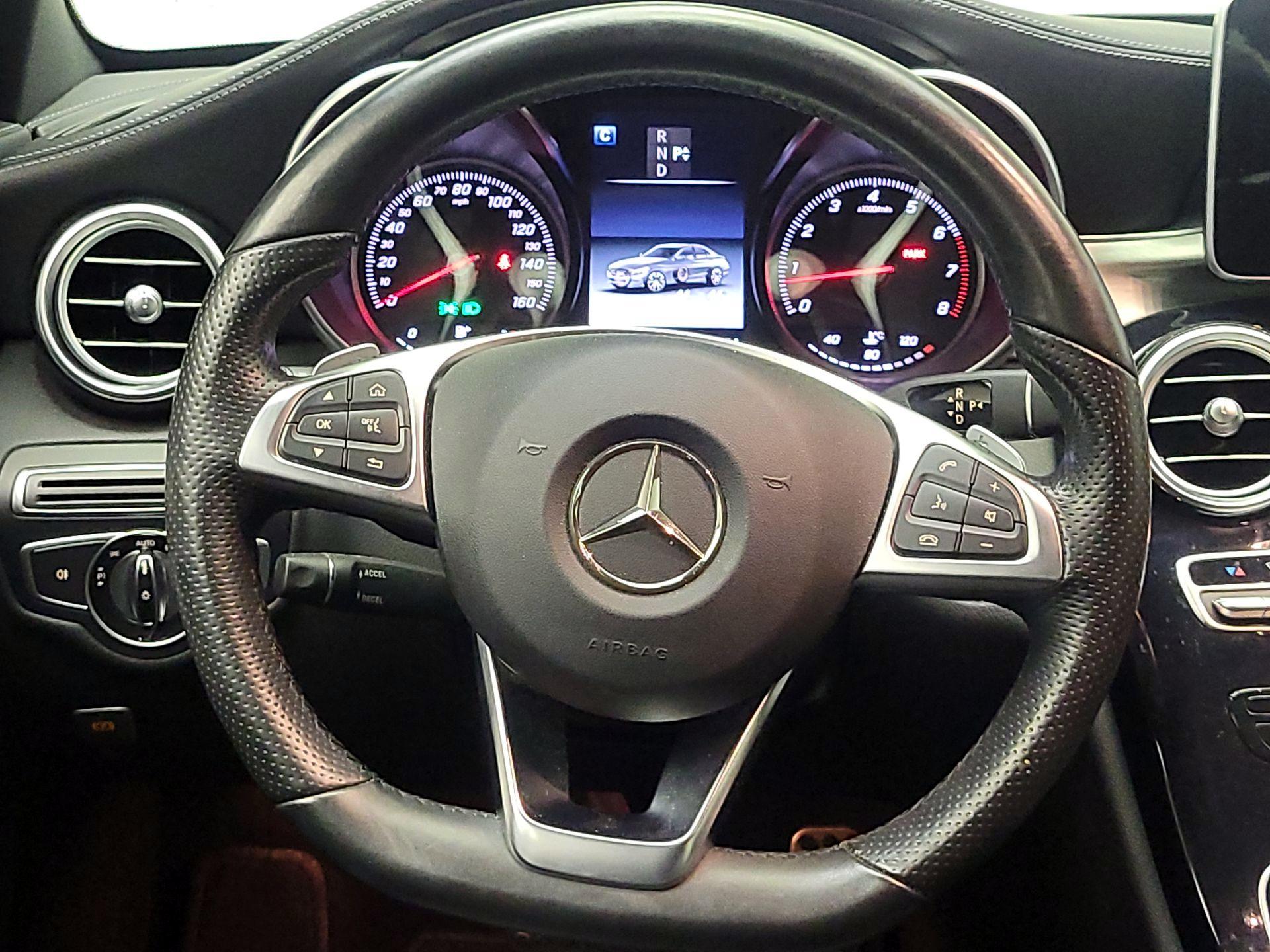 Thumbnail: 2016 Mercedes-Benz C-Class - 10