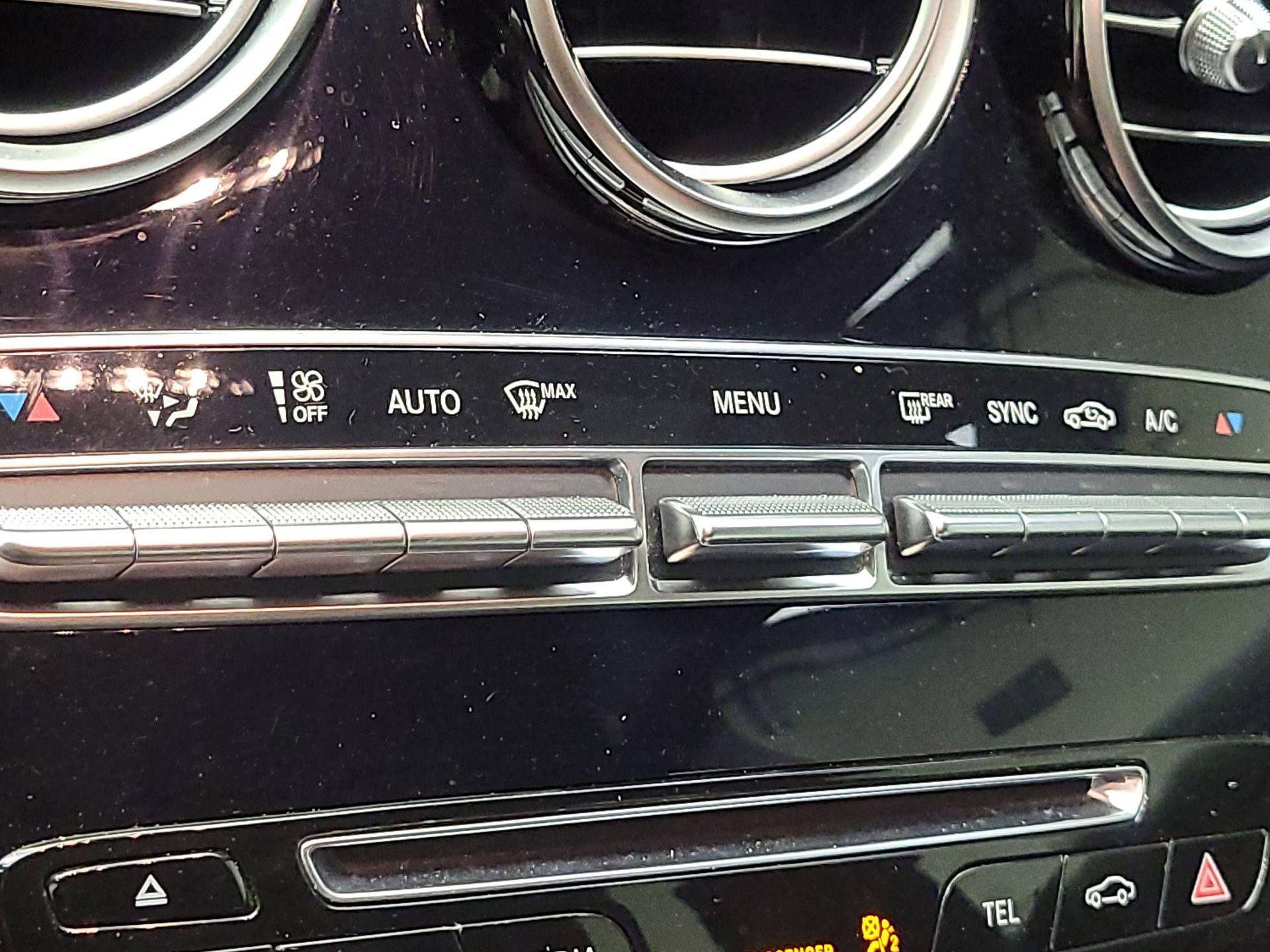 Thumbnail: 2016 Mercedes-Benz C-Class - 16
