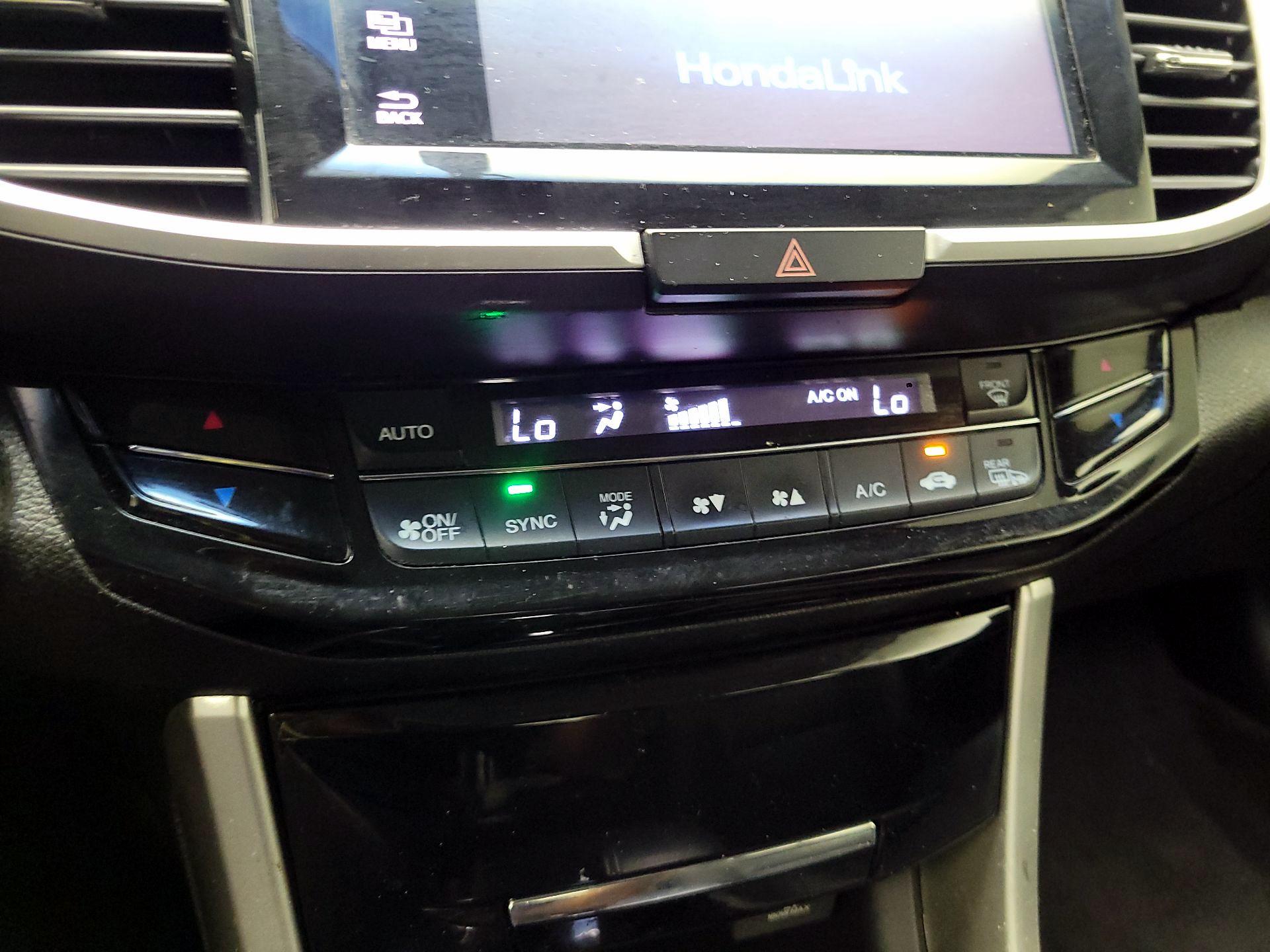 Thumbnail: 2016 Honda Accord - 16